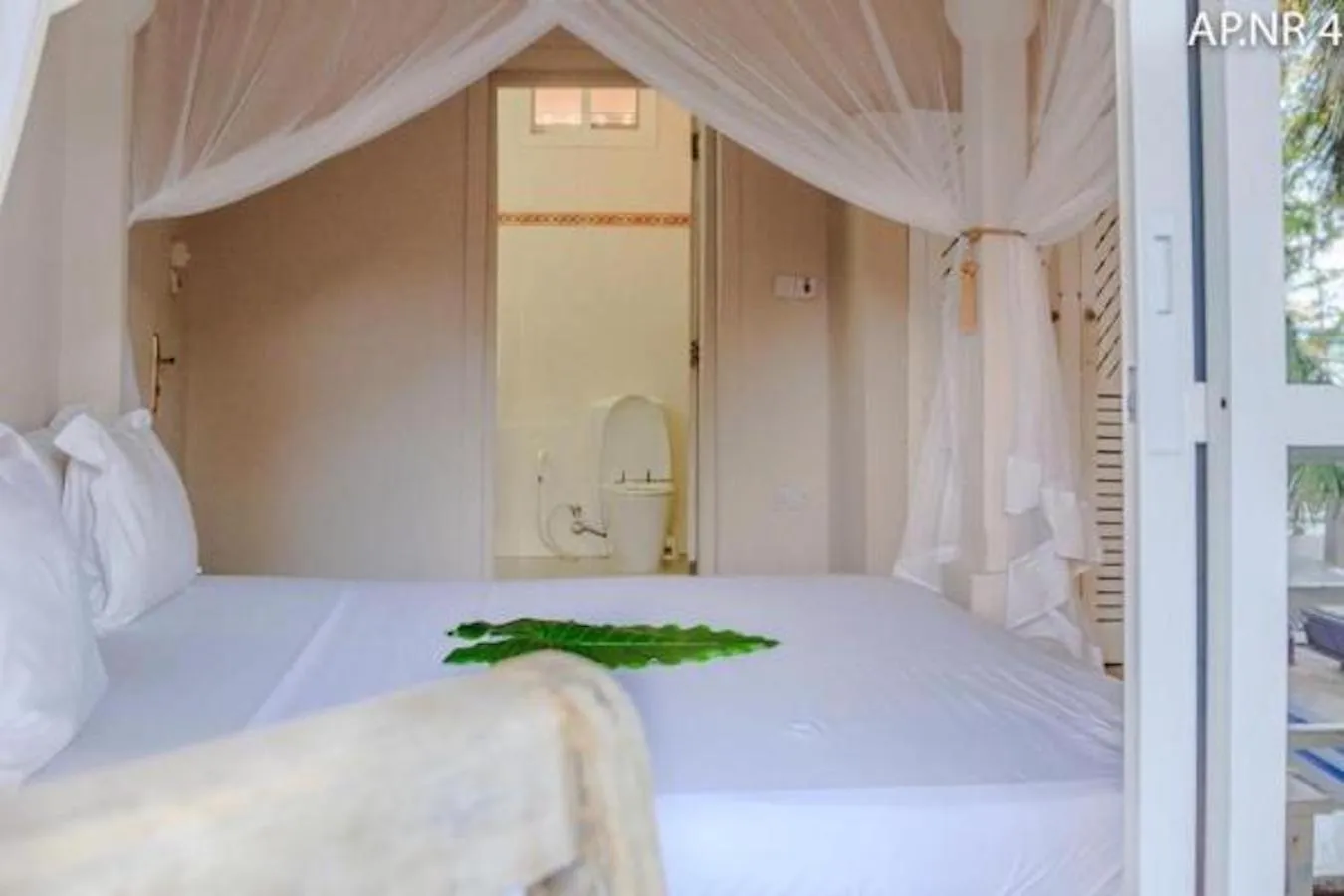 Shower, Bed in Paje Beach Apartments & Hotel