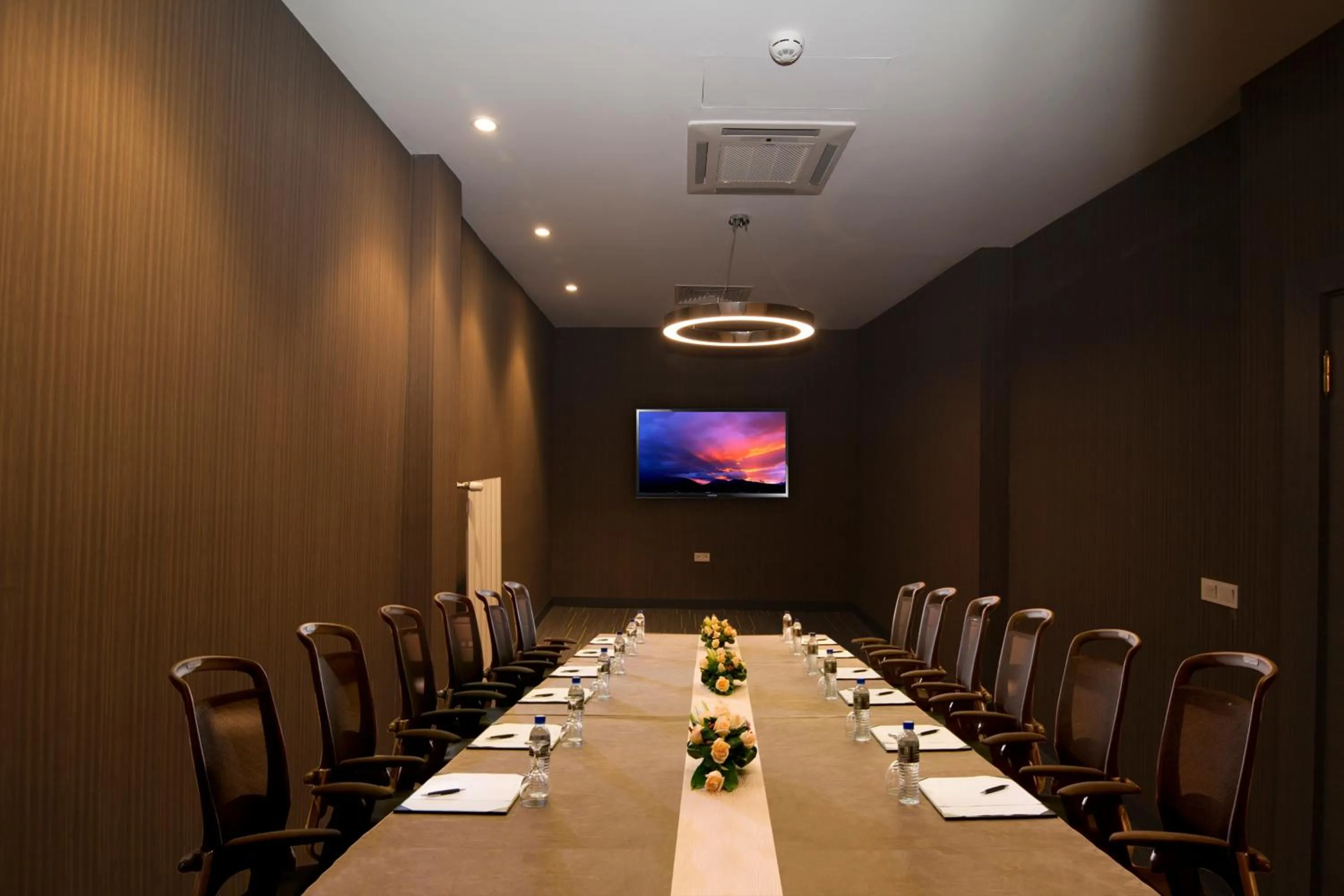 Property building in Yeni Bahar Otel