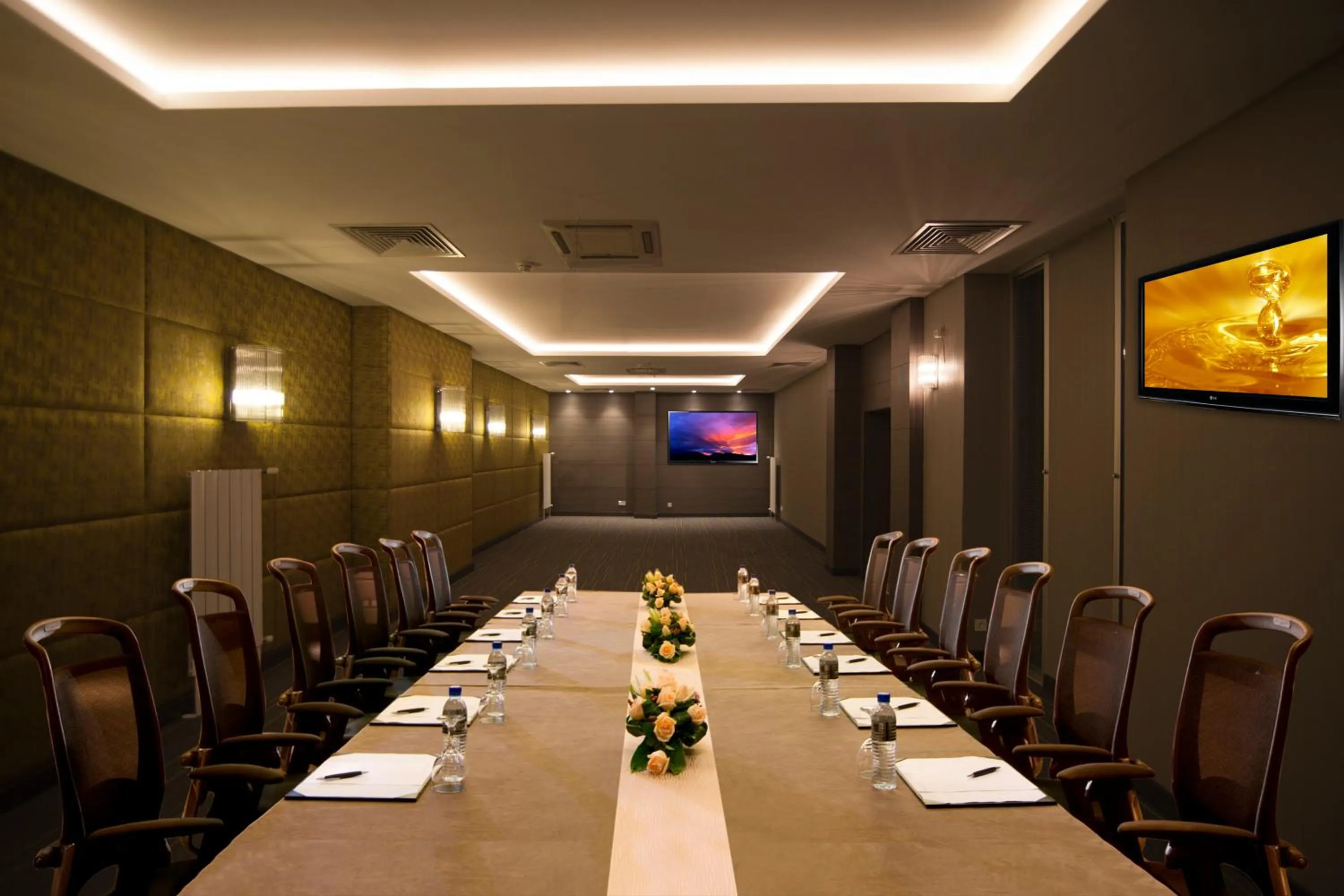 Property building in Yeni Bahar Otel