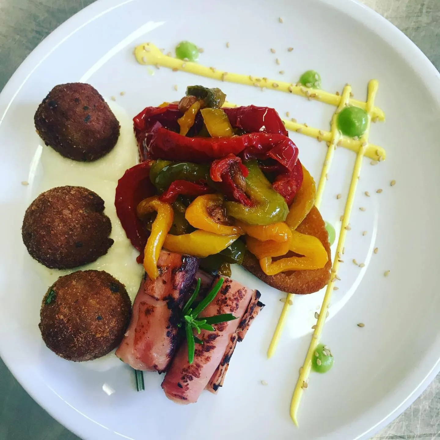 Food and drinks in Hotel Jole