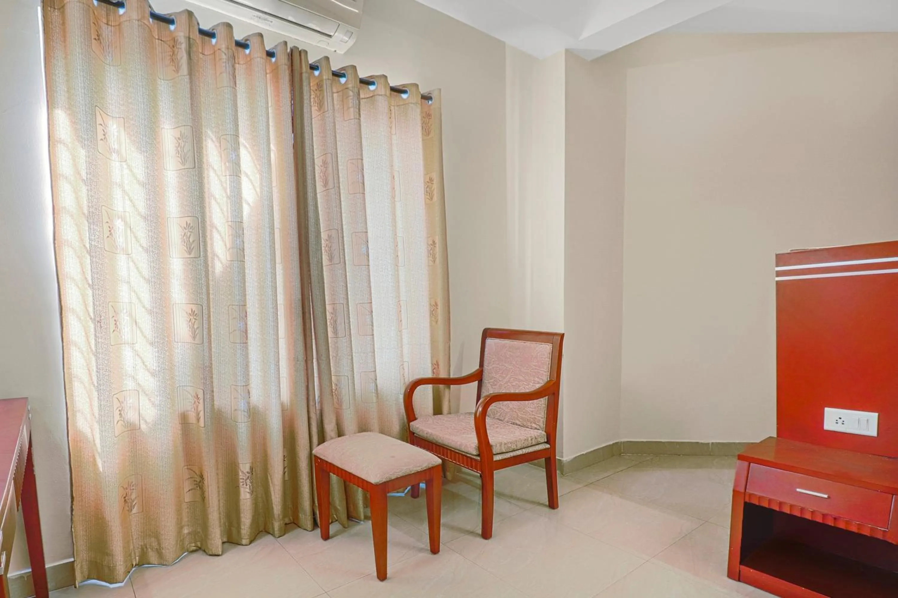 Bedroom in Collection O 29 Church's Inn Near Cubbon Park