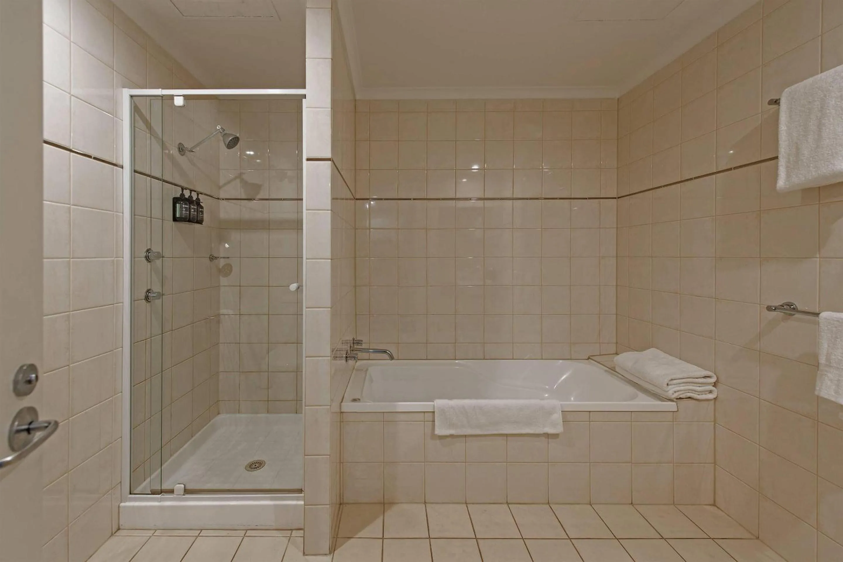 Bedroom in Quality Apartments Adelaide Central