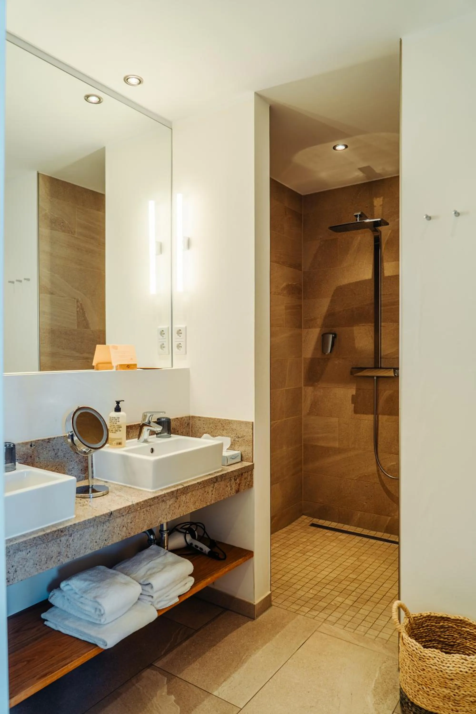 Shower in Ostsee-Strandhaus-Holnis