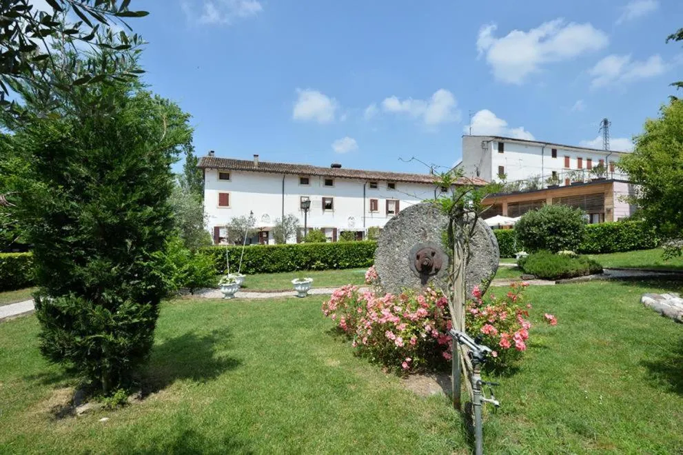 Garden in Resort La Mola