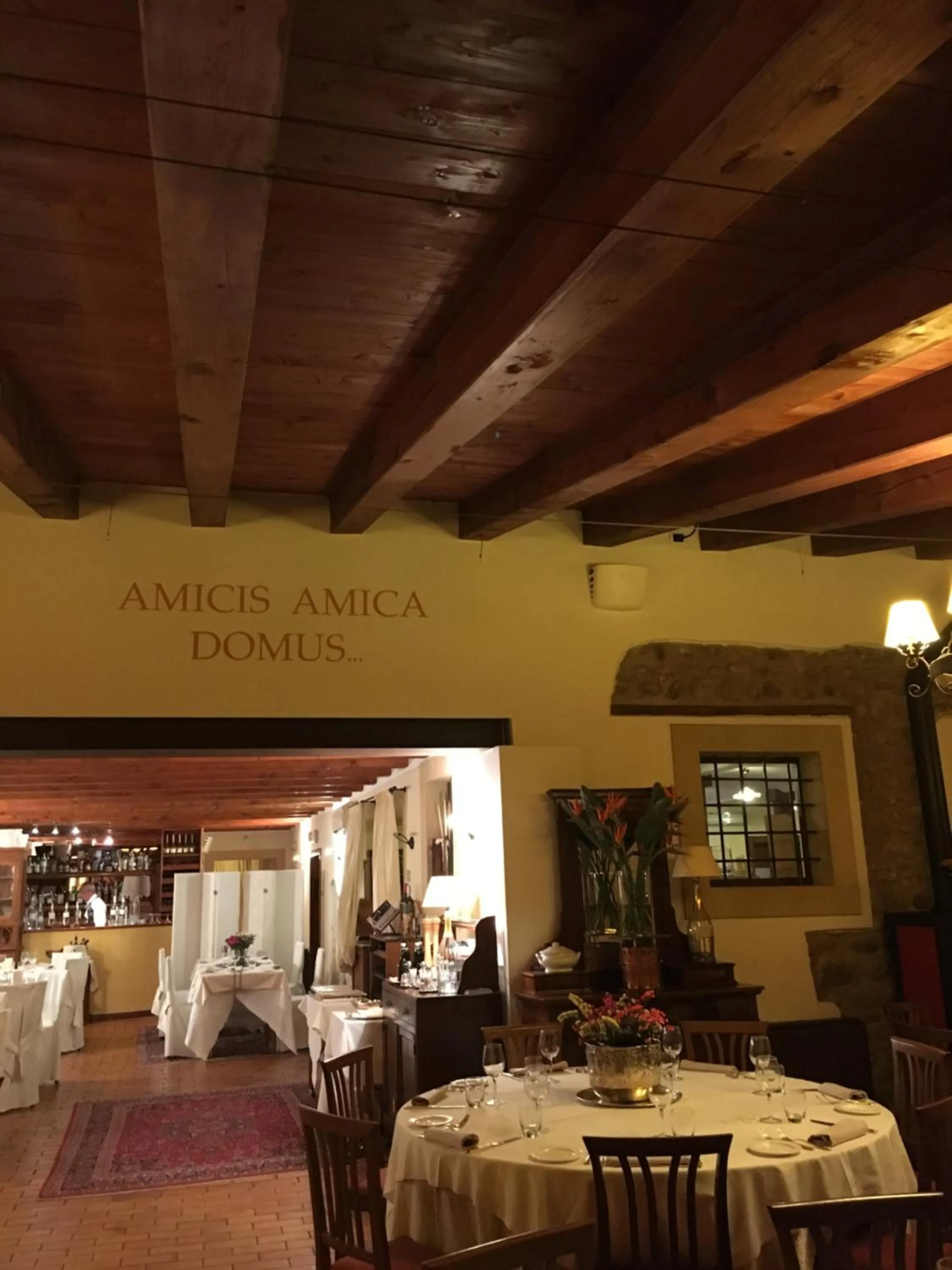 Restaurant/places to eat in Resort La Mola