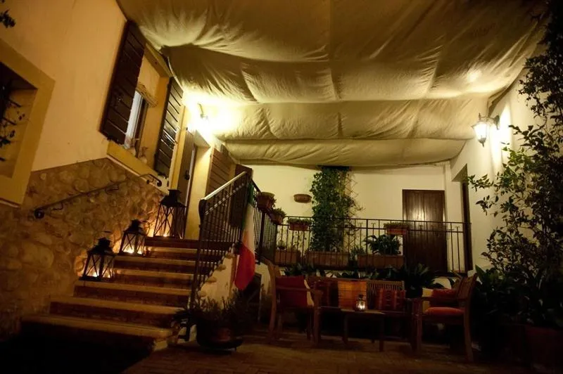 Decorative detail in Resort La Mola