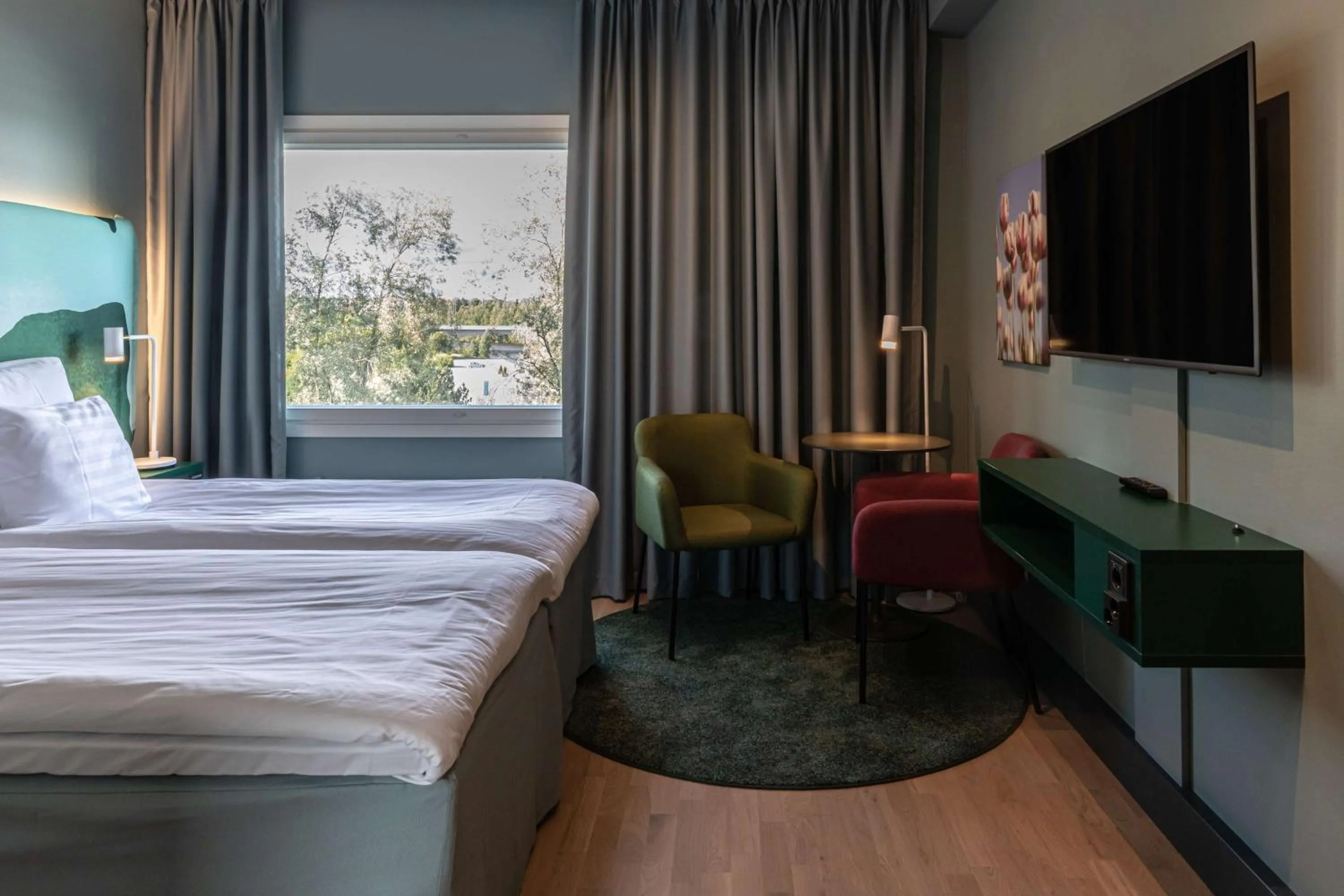 Bedroom, Bed in Scandic Eden Nokia