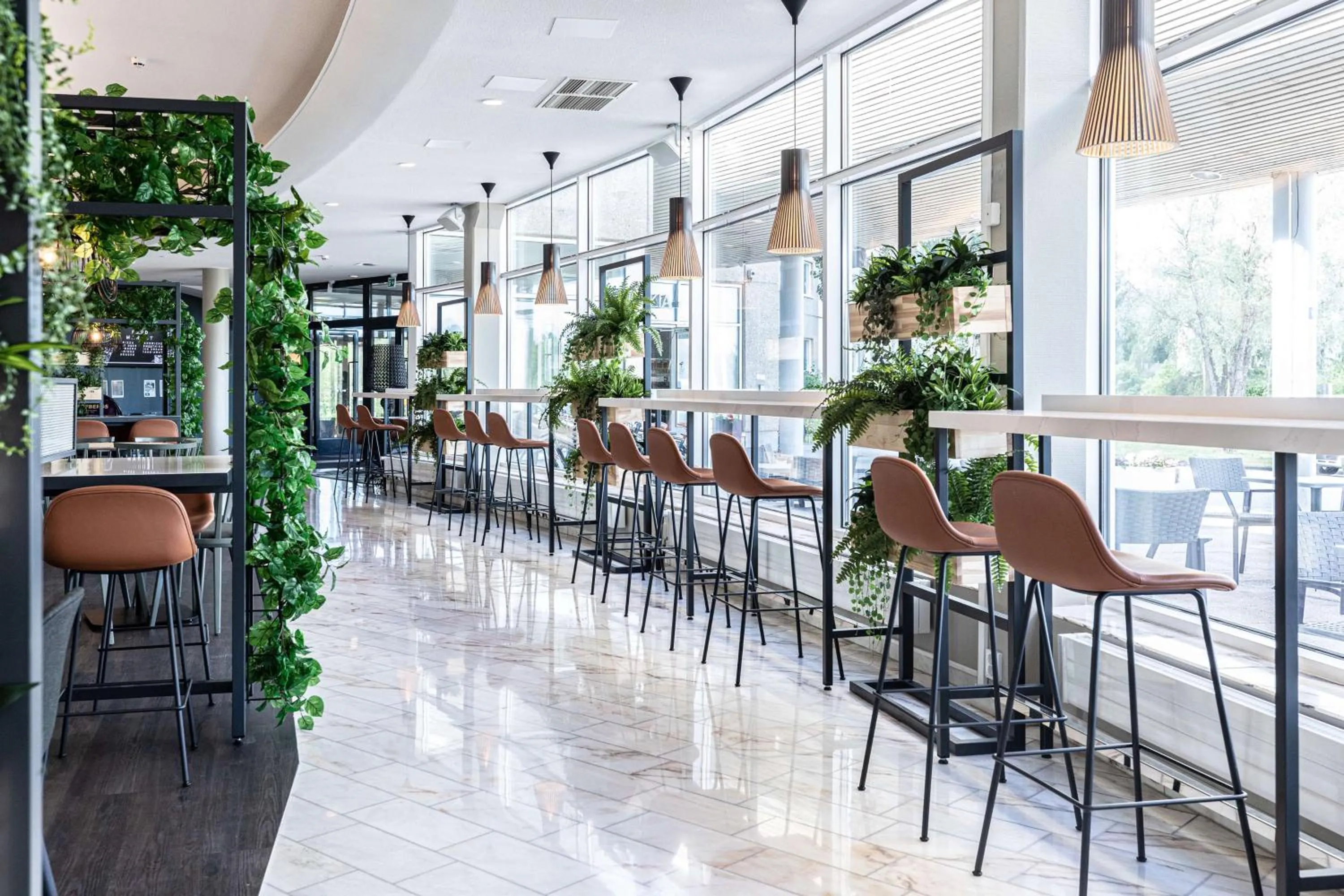 Restaurant/places to eat in Scandic Eden Nokia