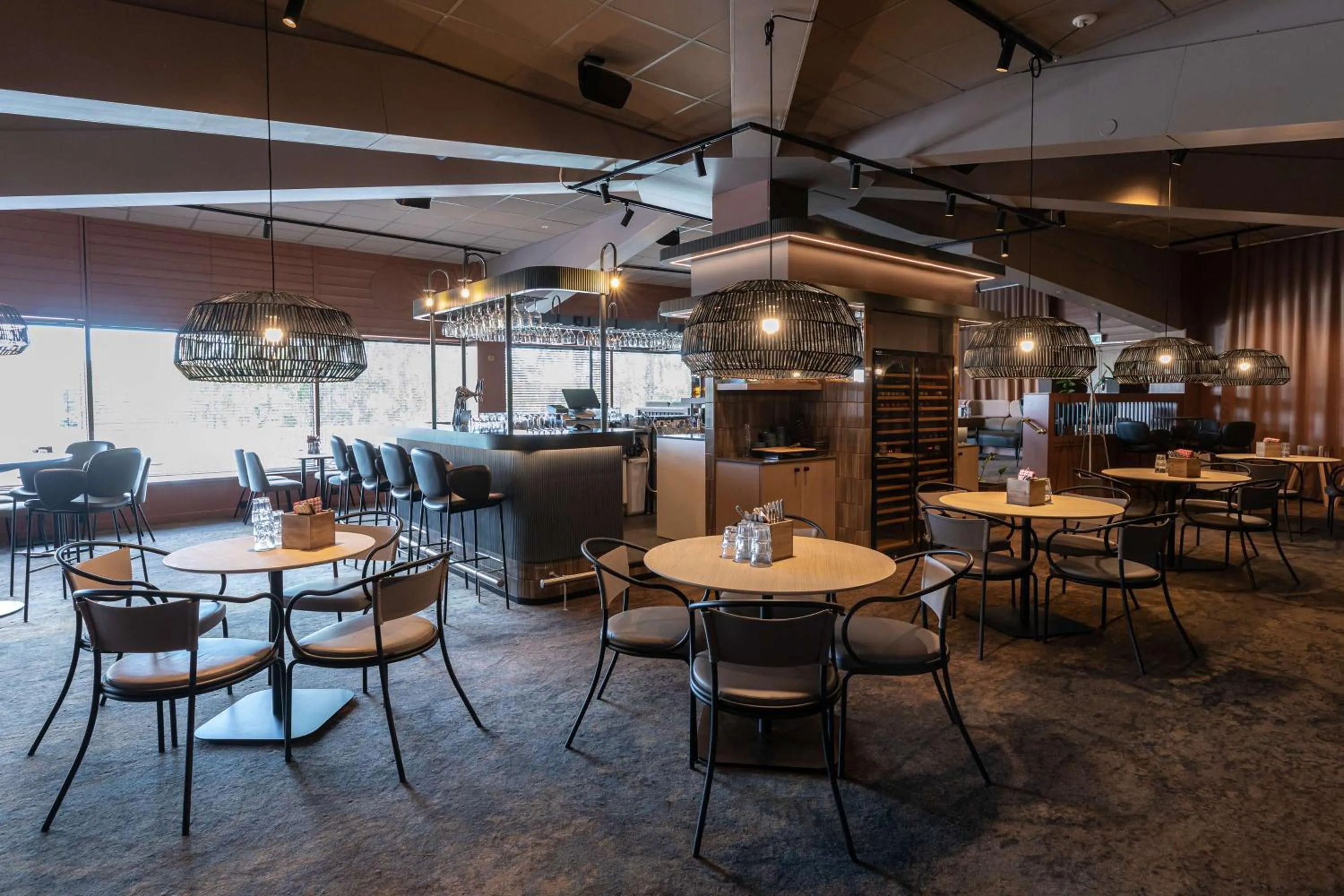 Restaurant/places to eat in Scandic Eden Nokia