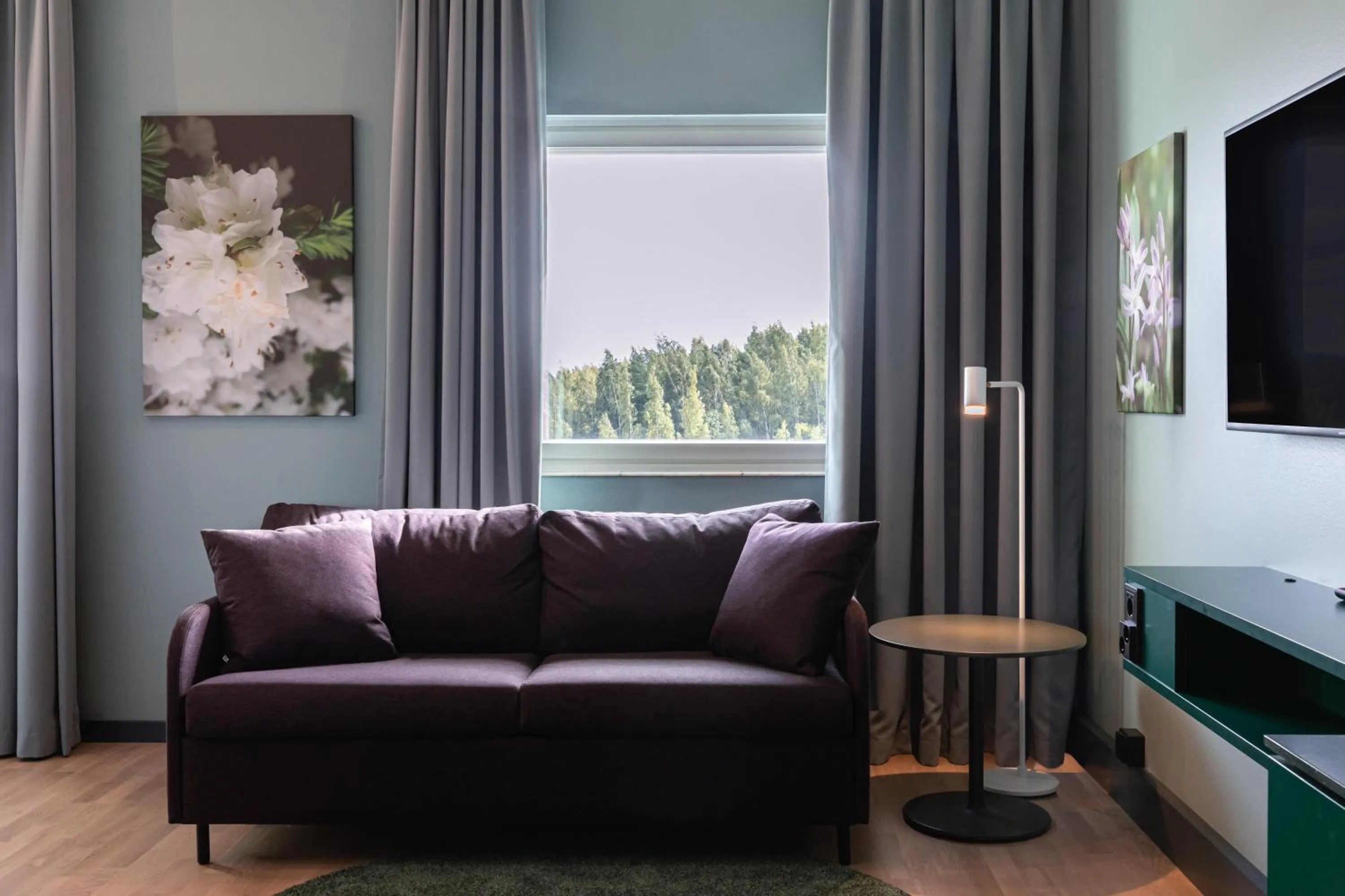 Bedroom in Scandic Eden Nokia