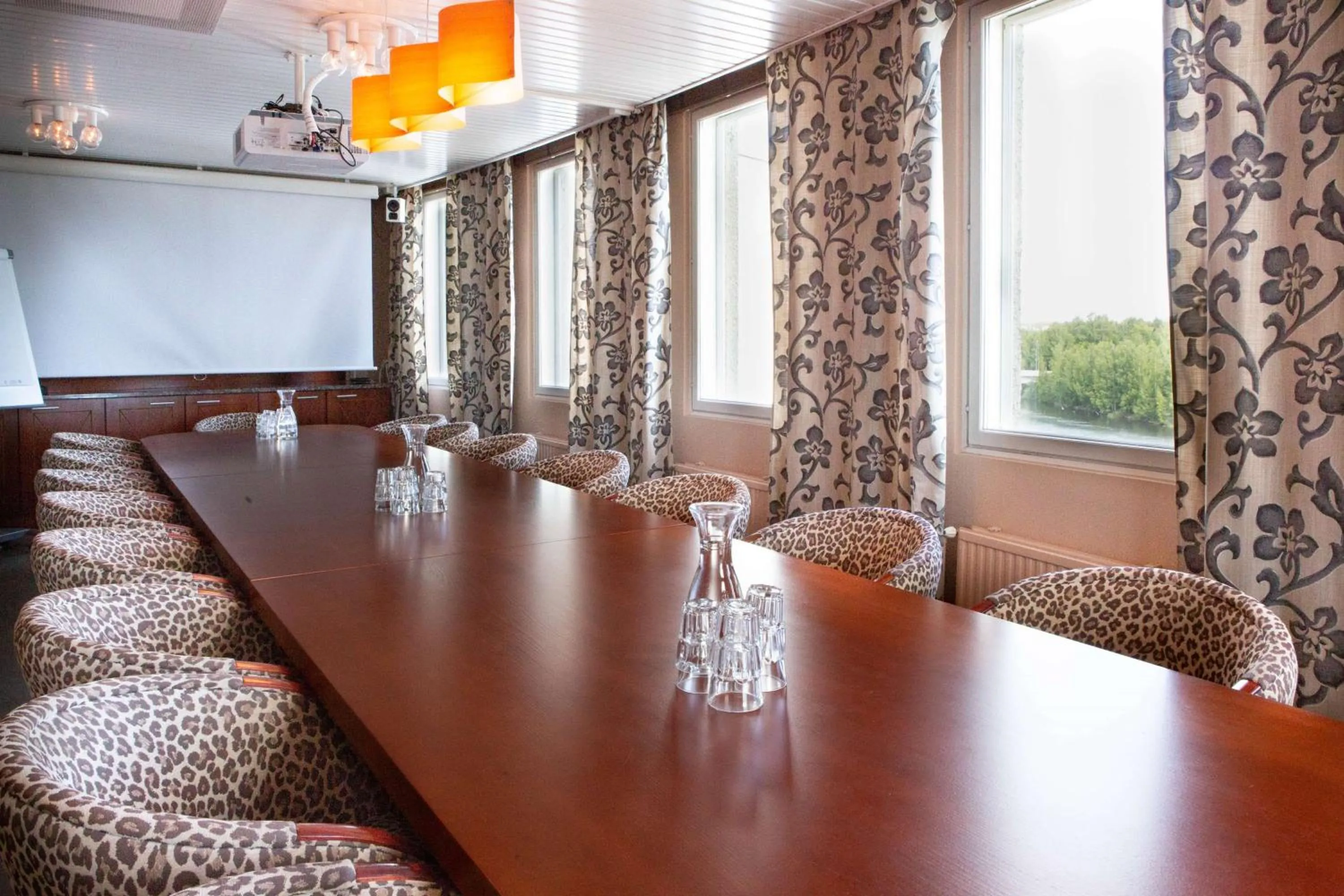 Meeting/conference room in Scandic Eden Nokia