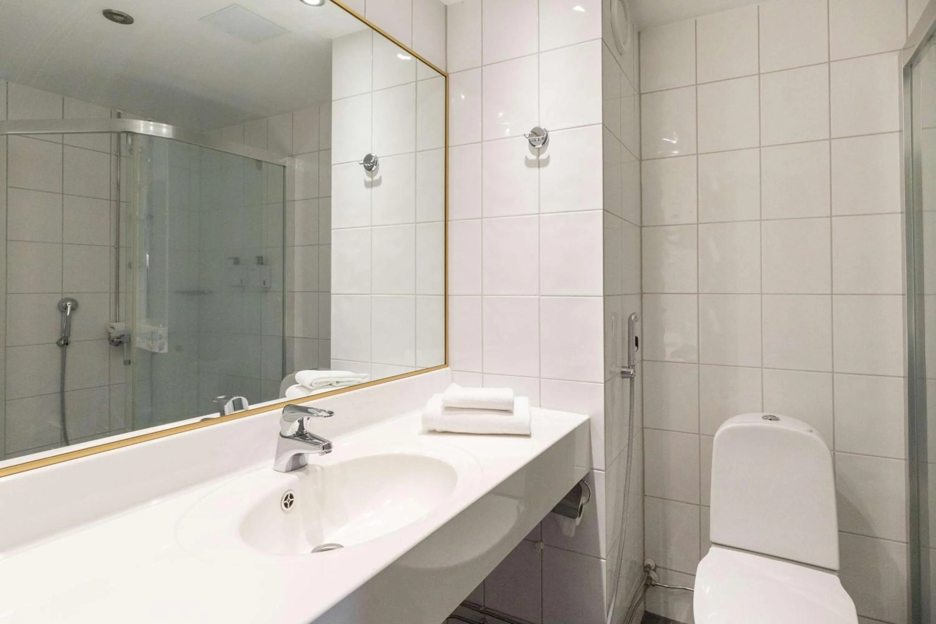 Bedroom in Scandic Aulanko