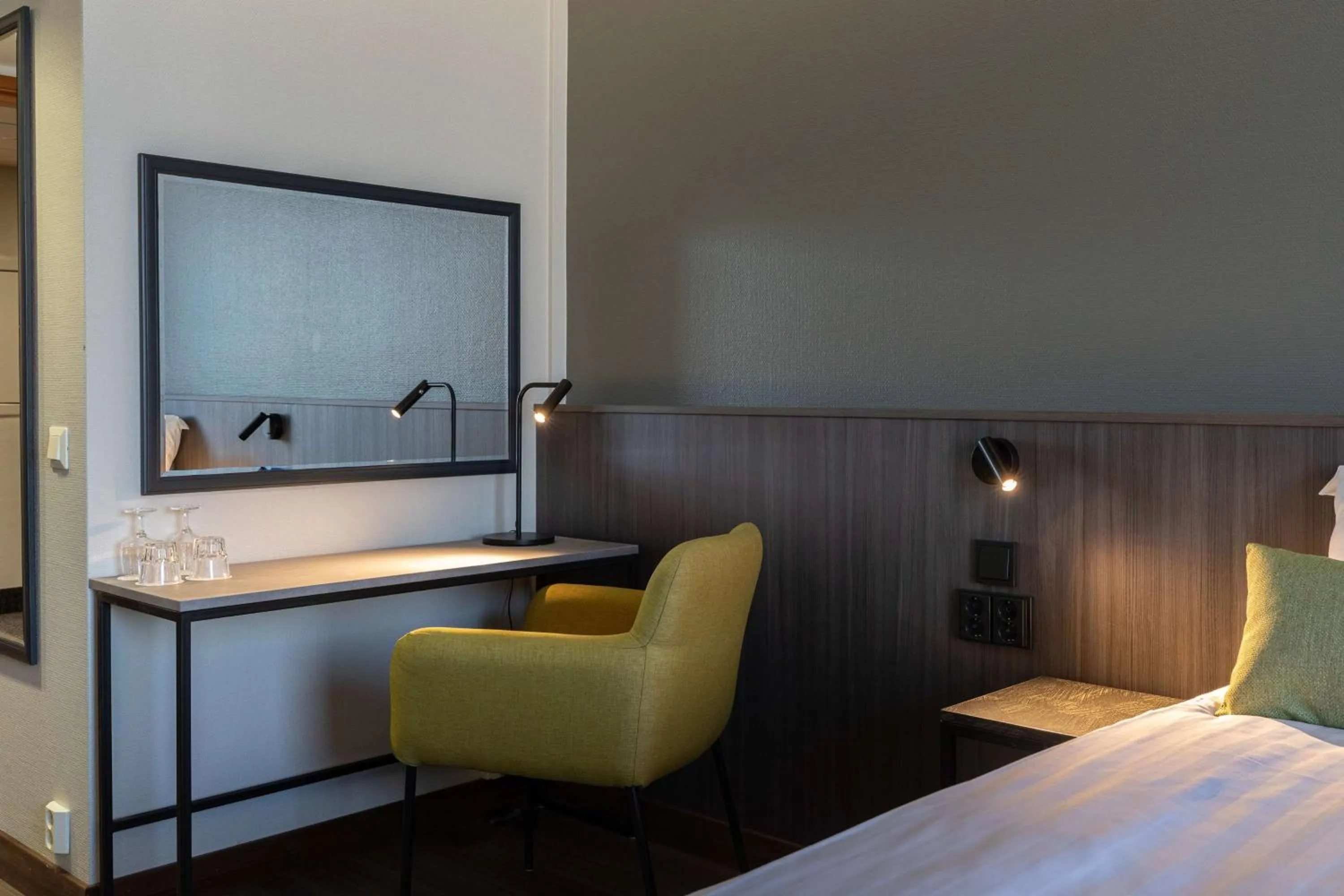 Bedroom, Bed in Scandic Waskia