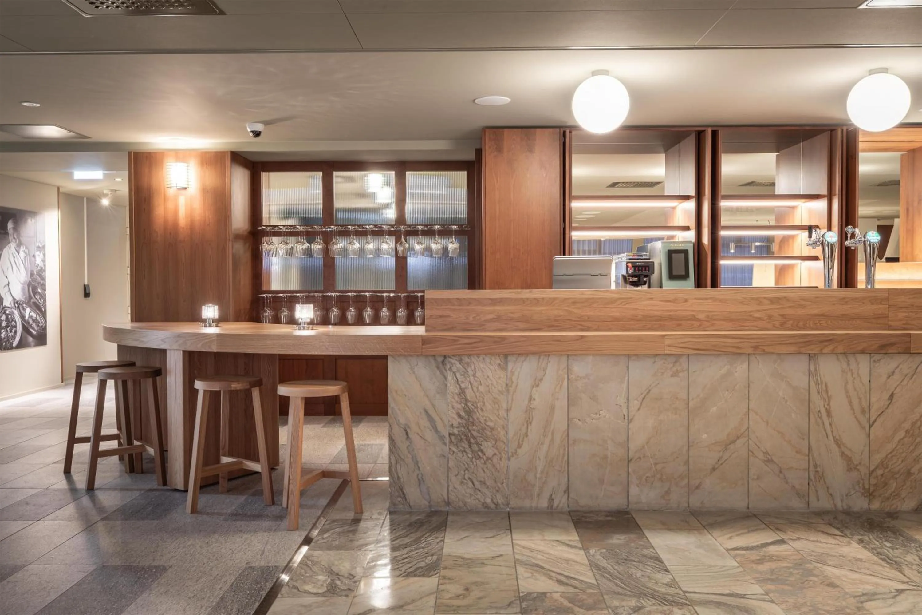 Lounge or bar in Scandic Pohjanhovi
