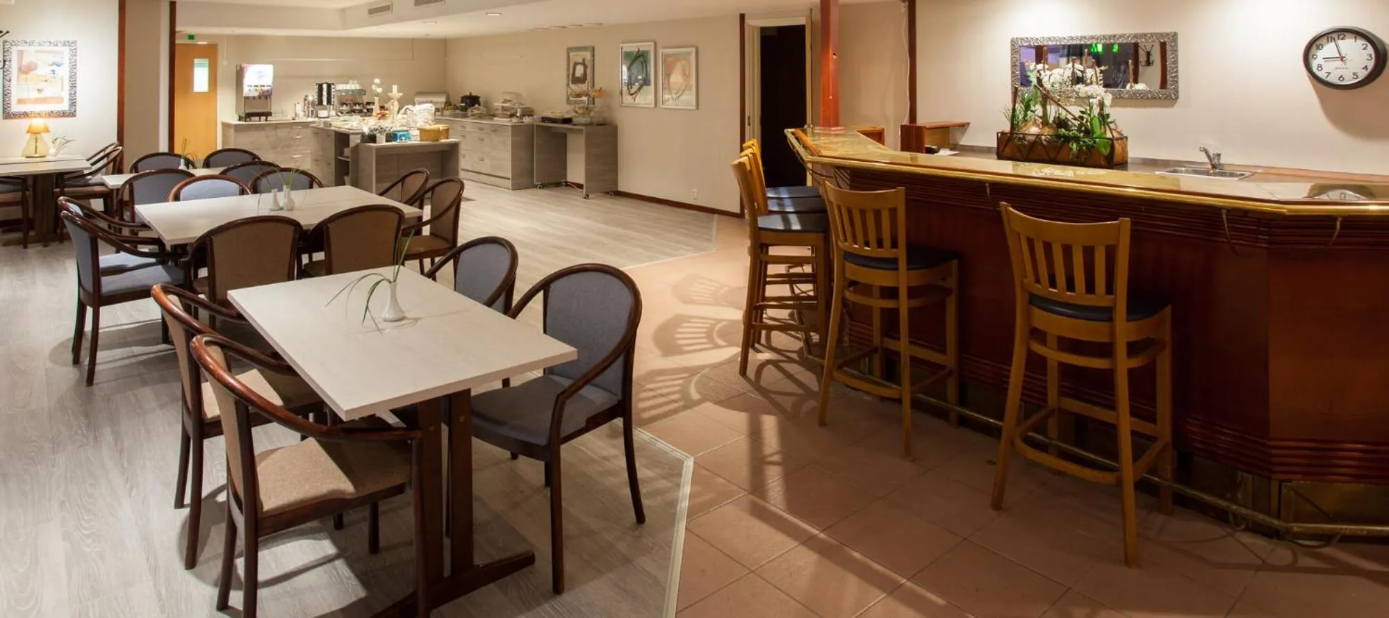 Restaurant/places to eat in Hotel Kauppi