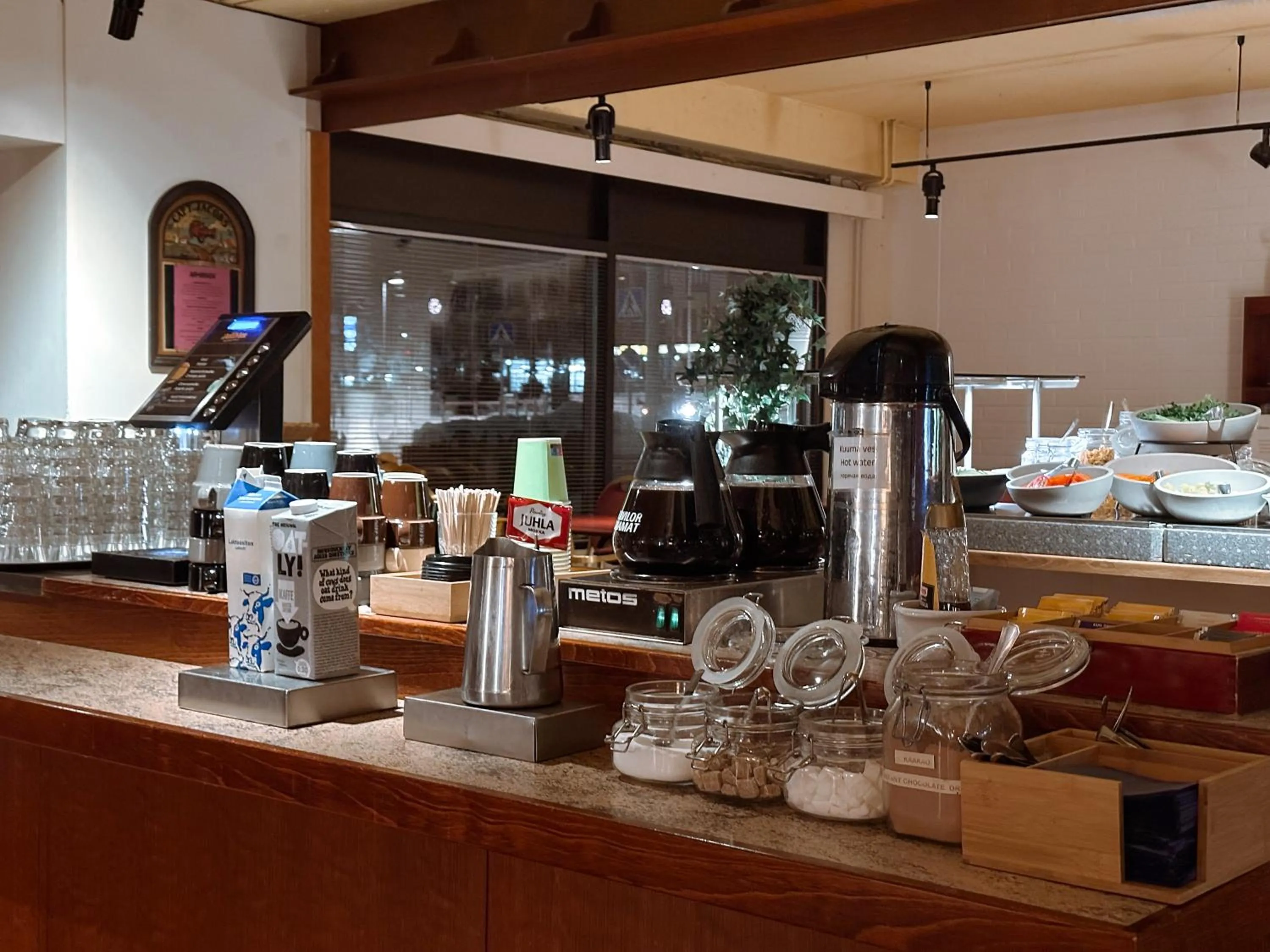 Breakfast in Hotel Sommelo