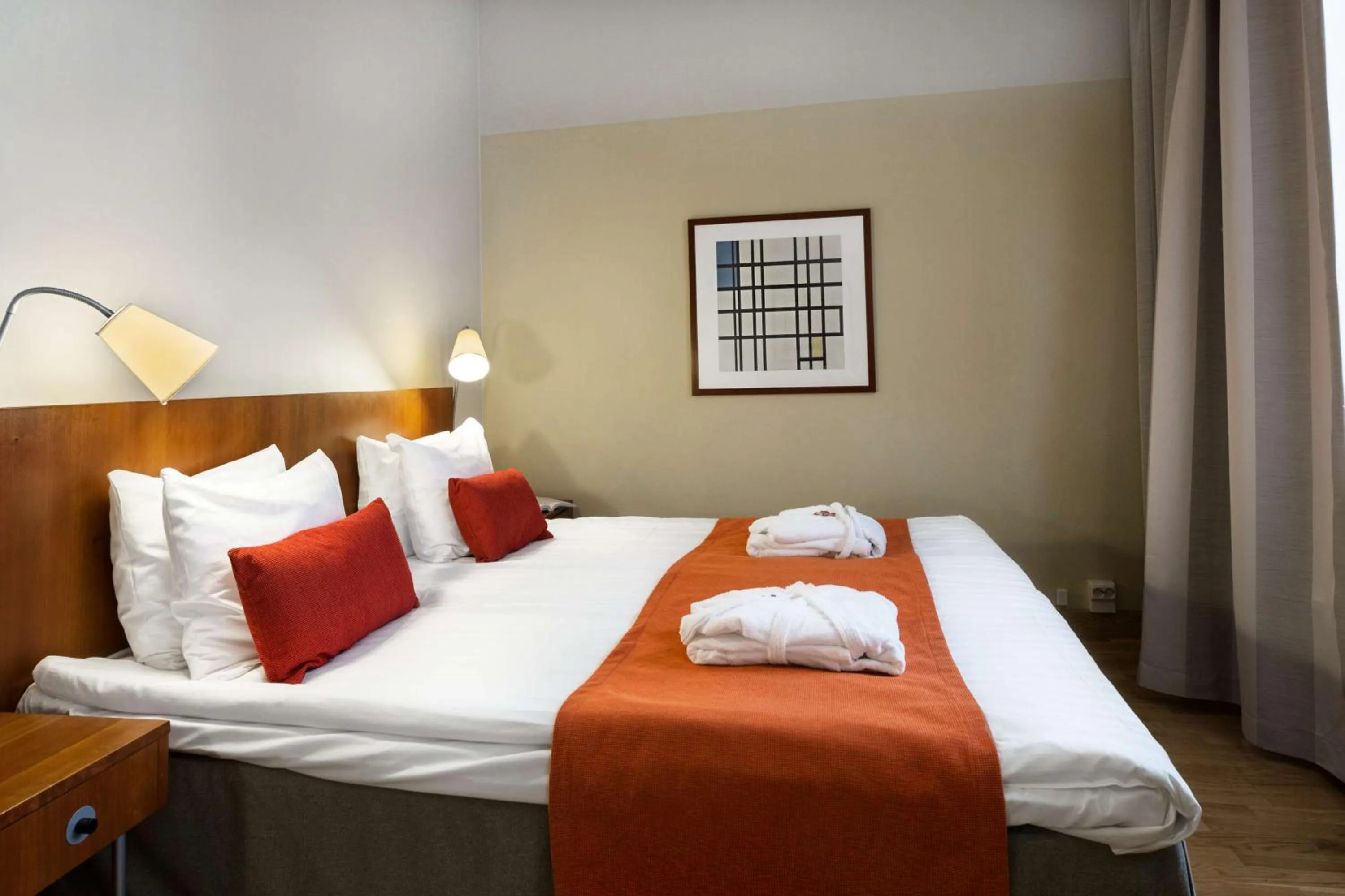 Bedroom, Bed in Scandic Plaza Turku