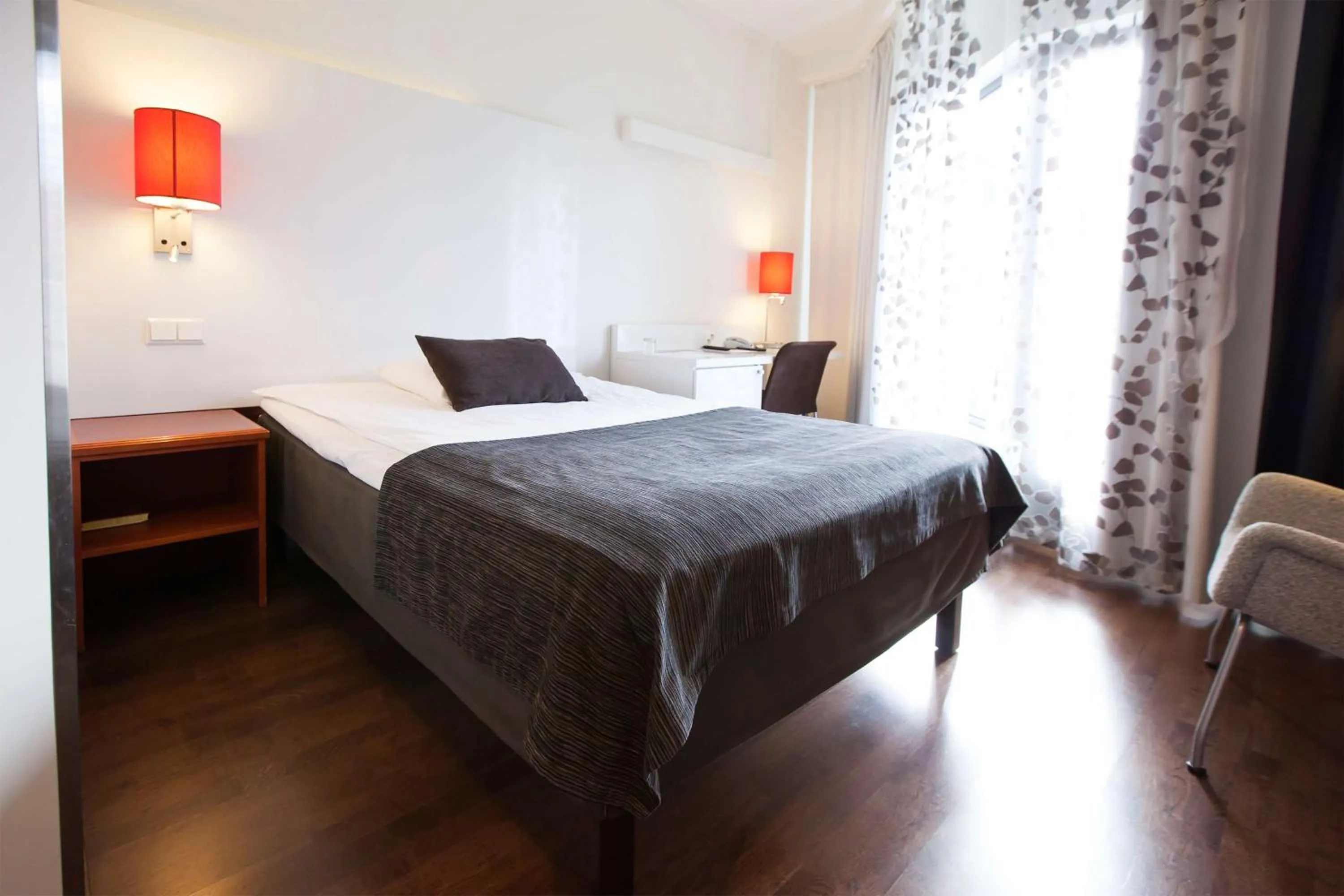 Bedroom, Bed in Scandic Patria