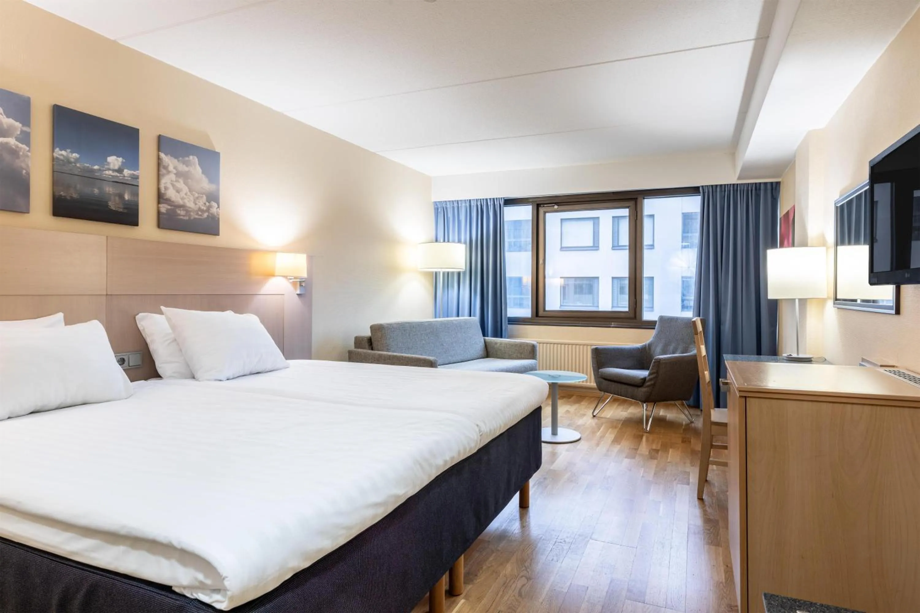 Bedroom, Bed in Scandic Mikkeli