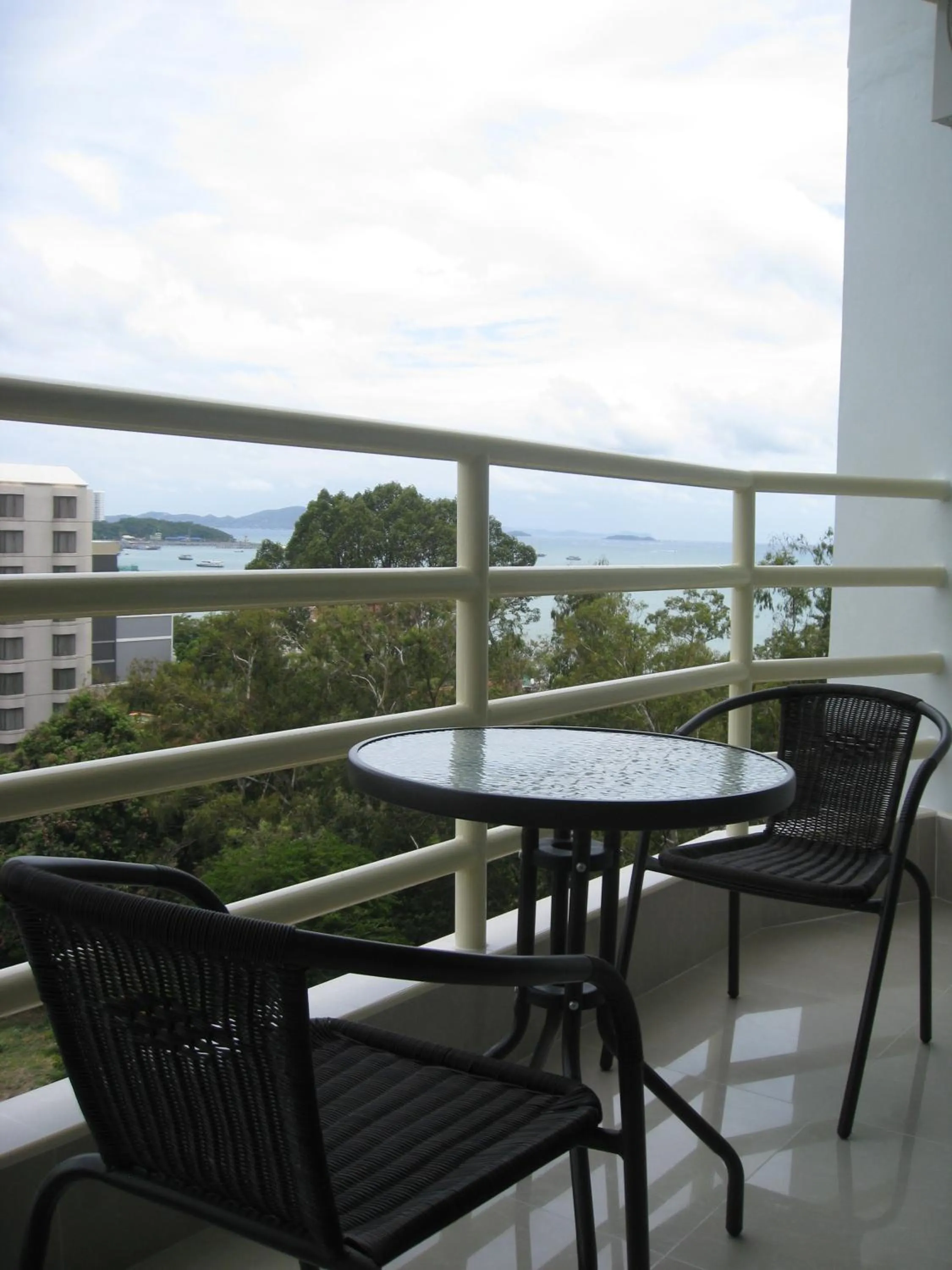 View Talay 6 Pattaya Beach by CANDO