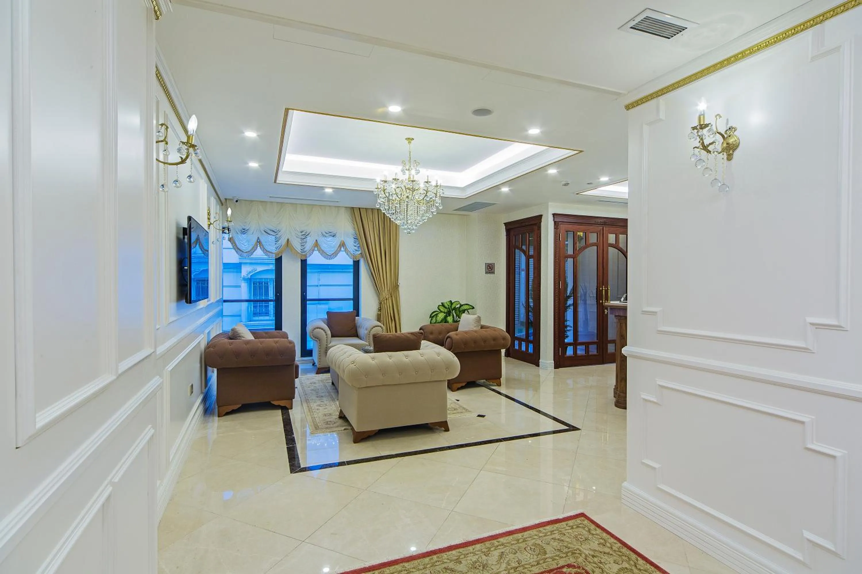 Lobby or reception in Grand Naki Hotel