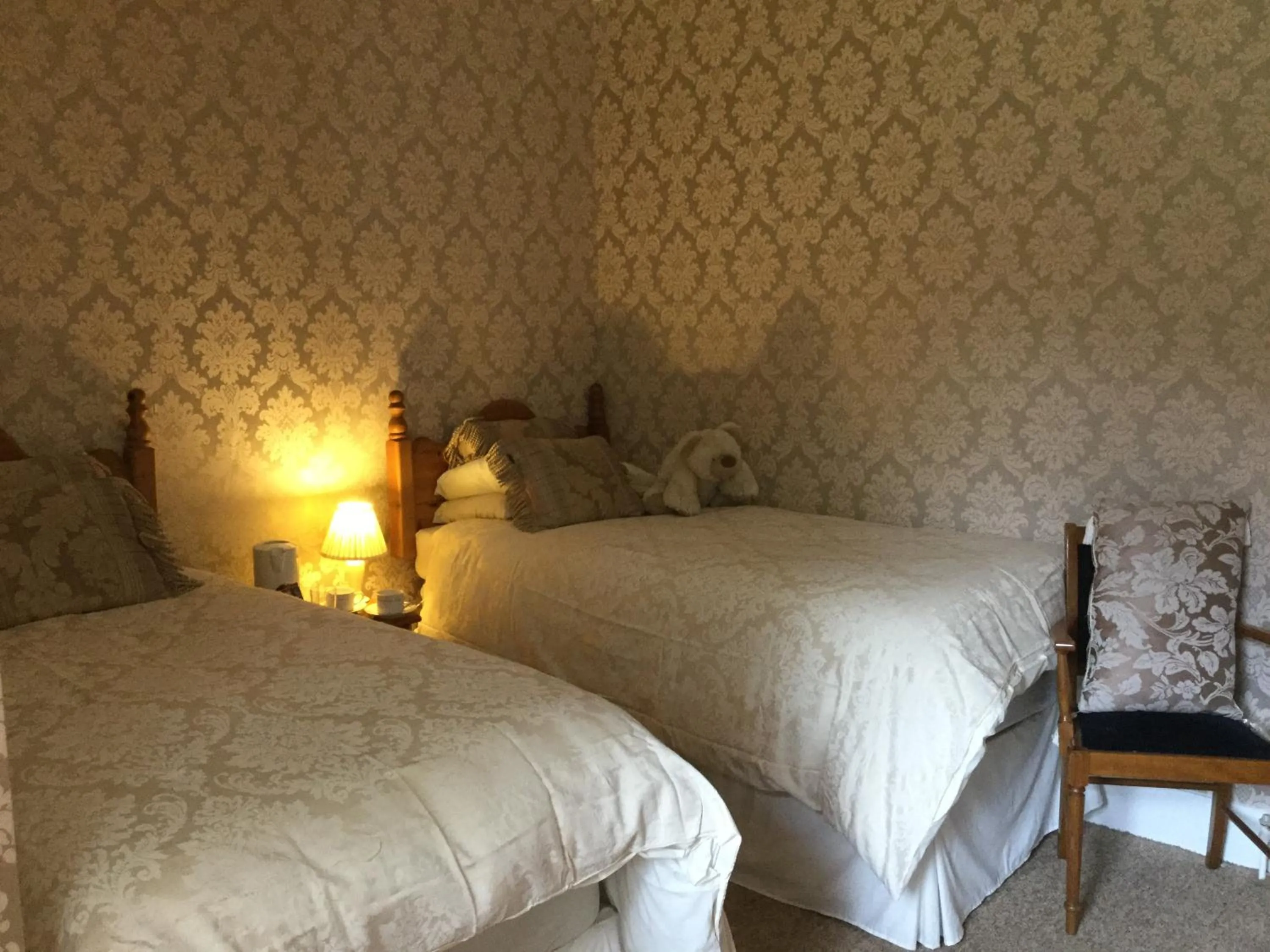 Bed in Inverlochy Villas (Adults Only)