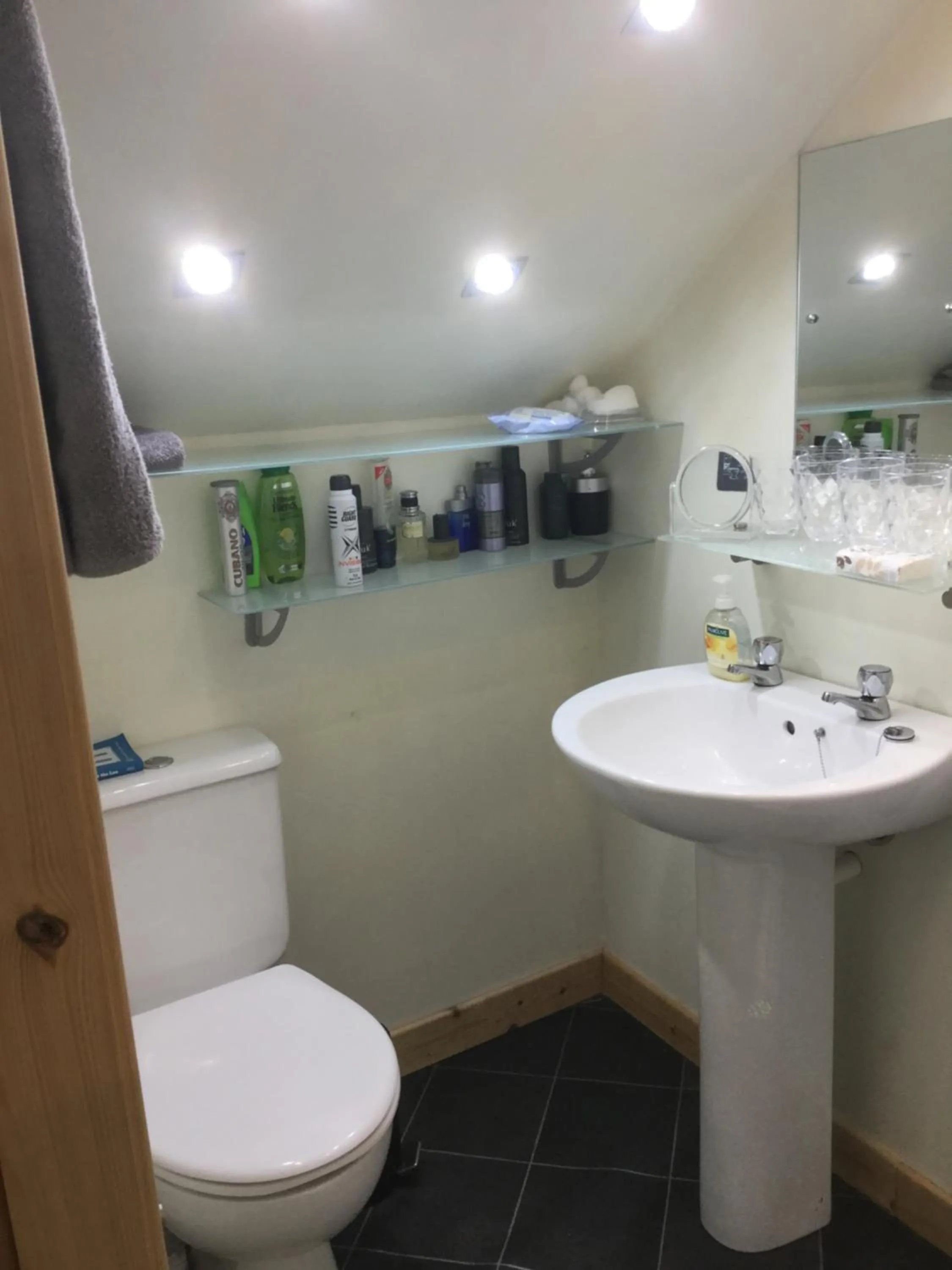 Inverlochy Villas (Adults Only)