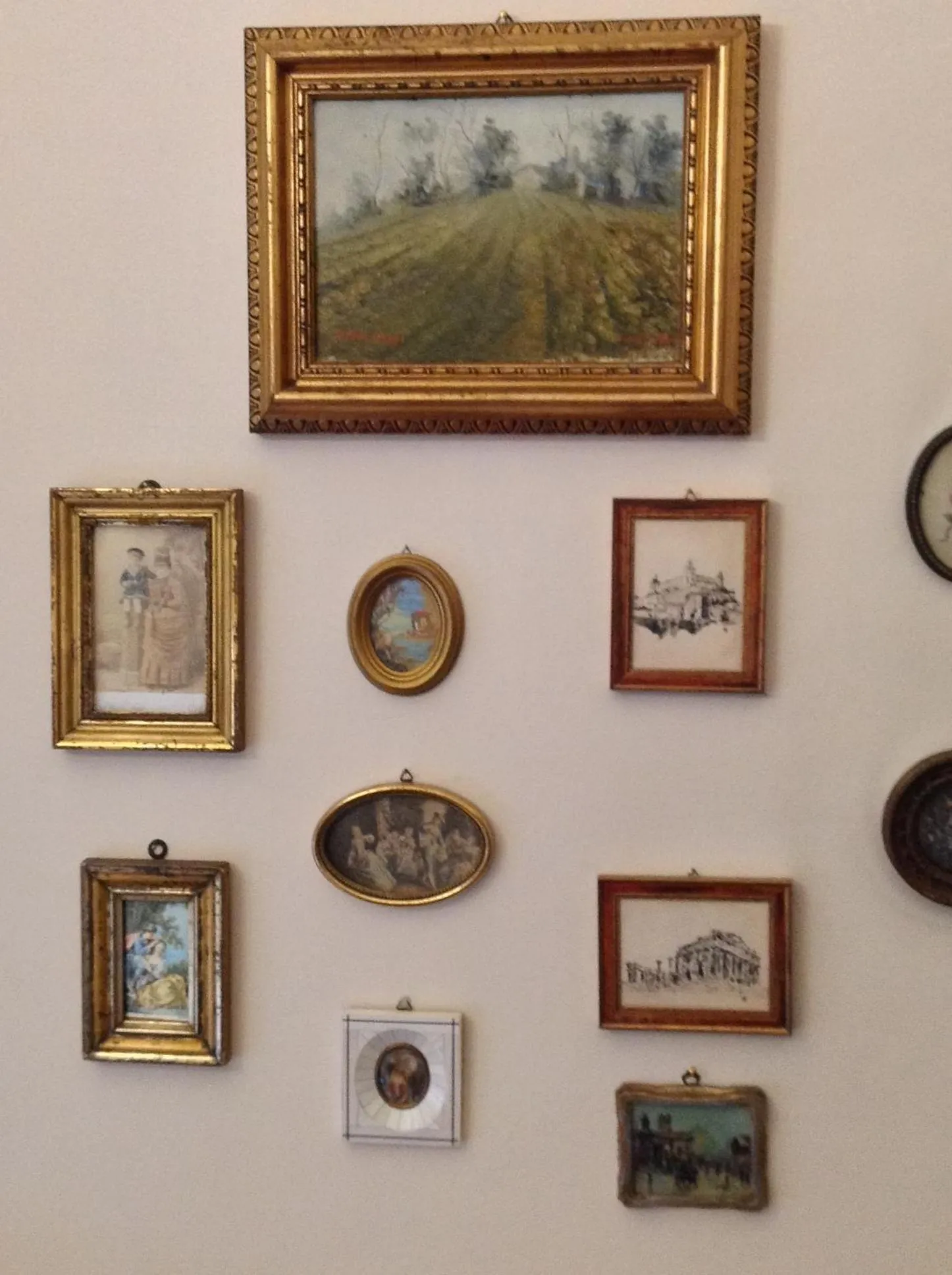 Decorative detail in A Casa Armenia B&B