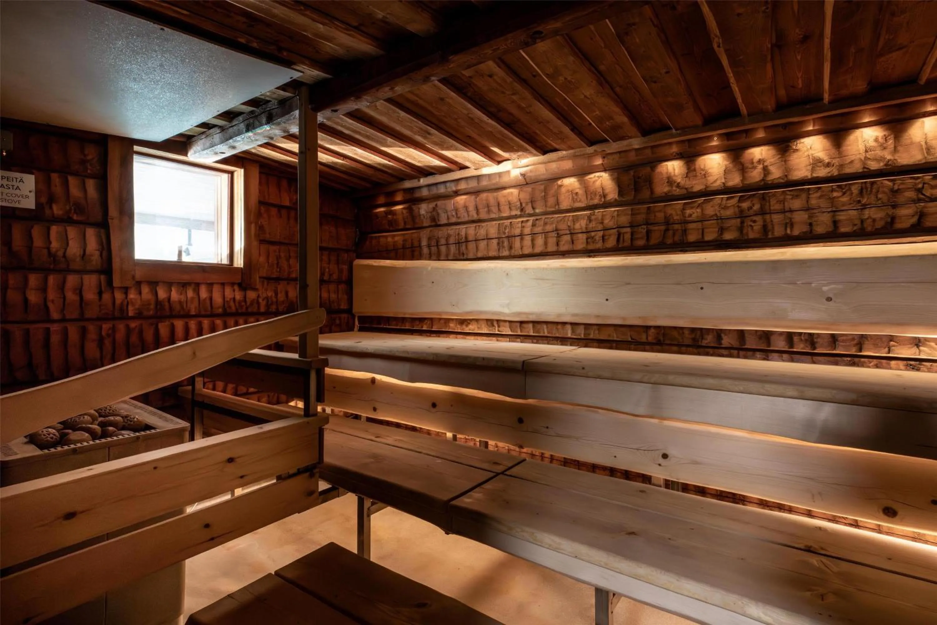 Photo of the whole room in Scandic Laajavuori