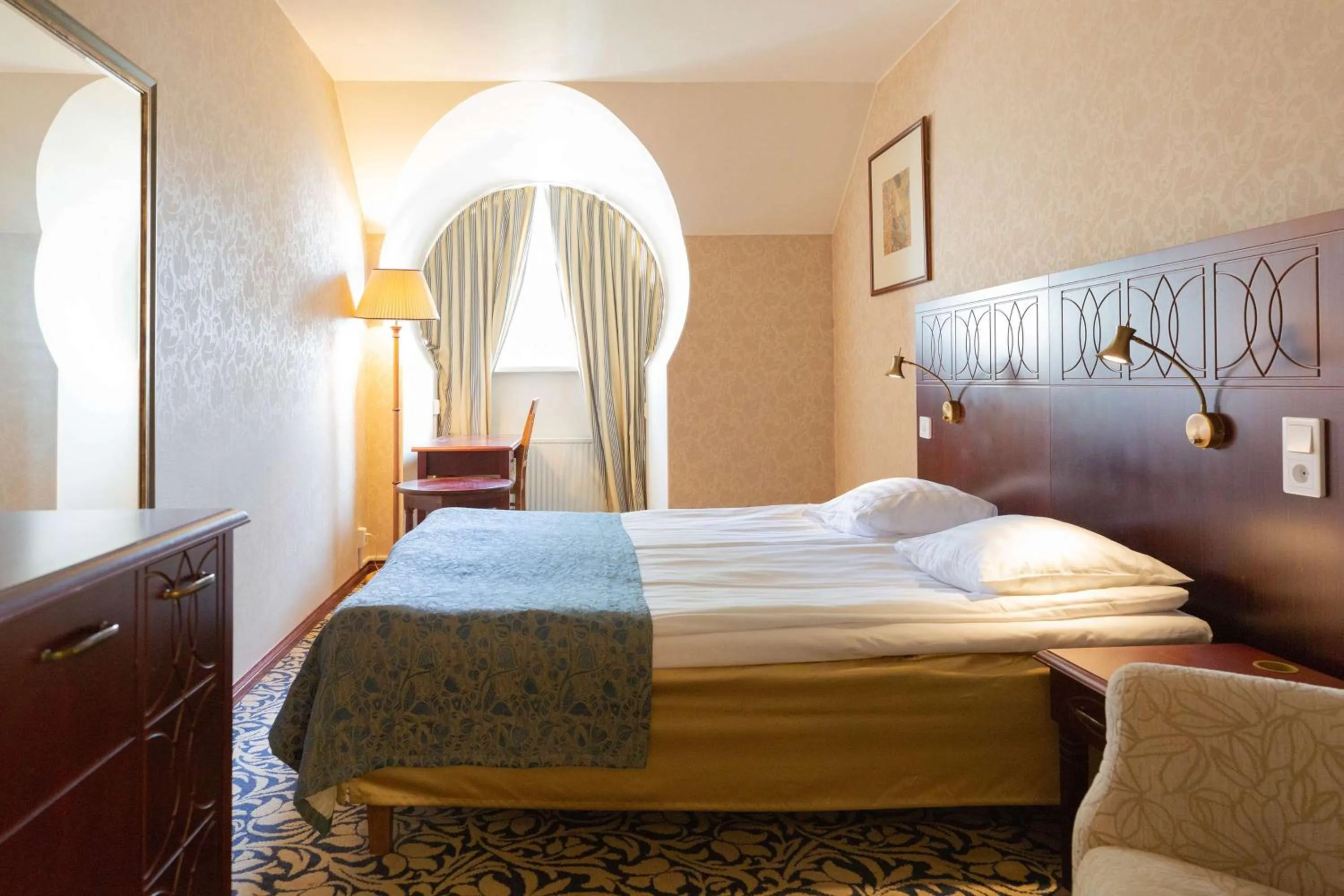 Bedroom, Bed in Imatran Valtionhotelli