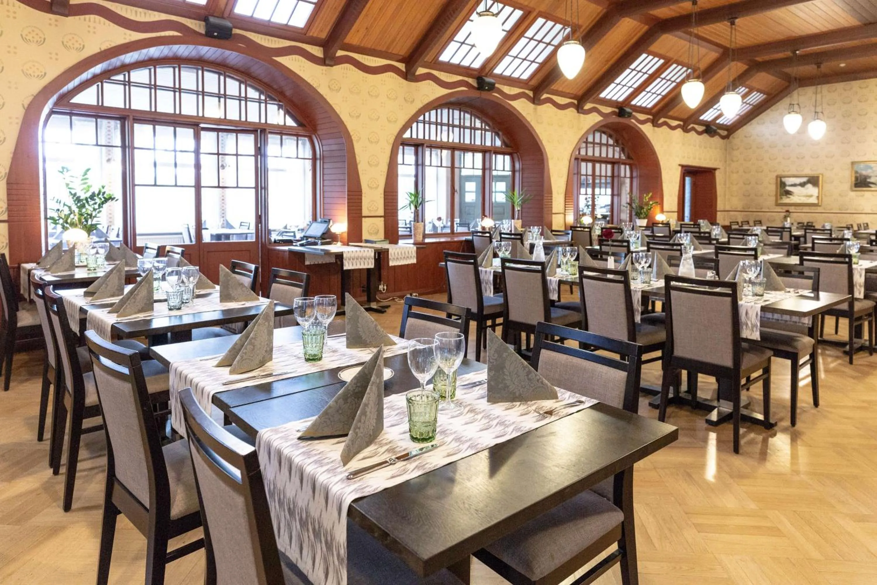 Restaurant/places to eat in Imatran Valtionhotelli