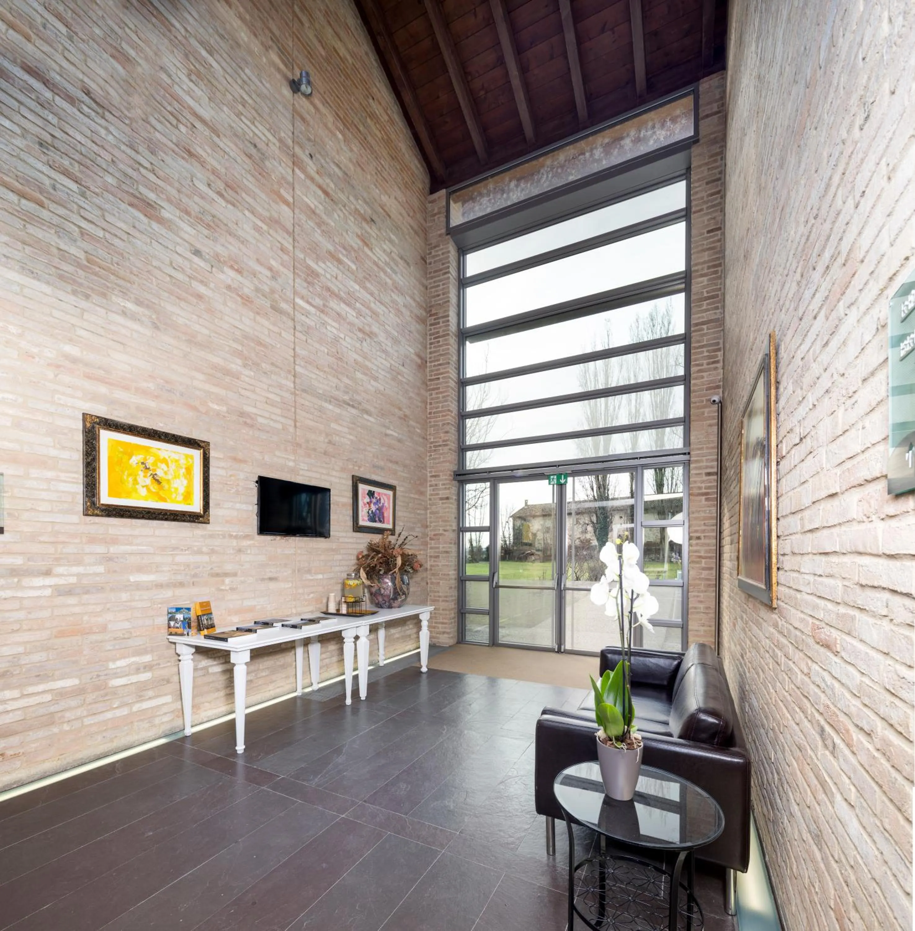 Facade/entrance in Best Western Hotel Green City