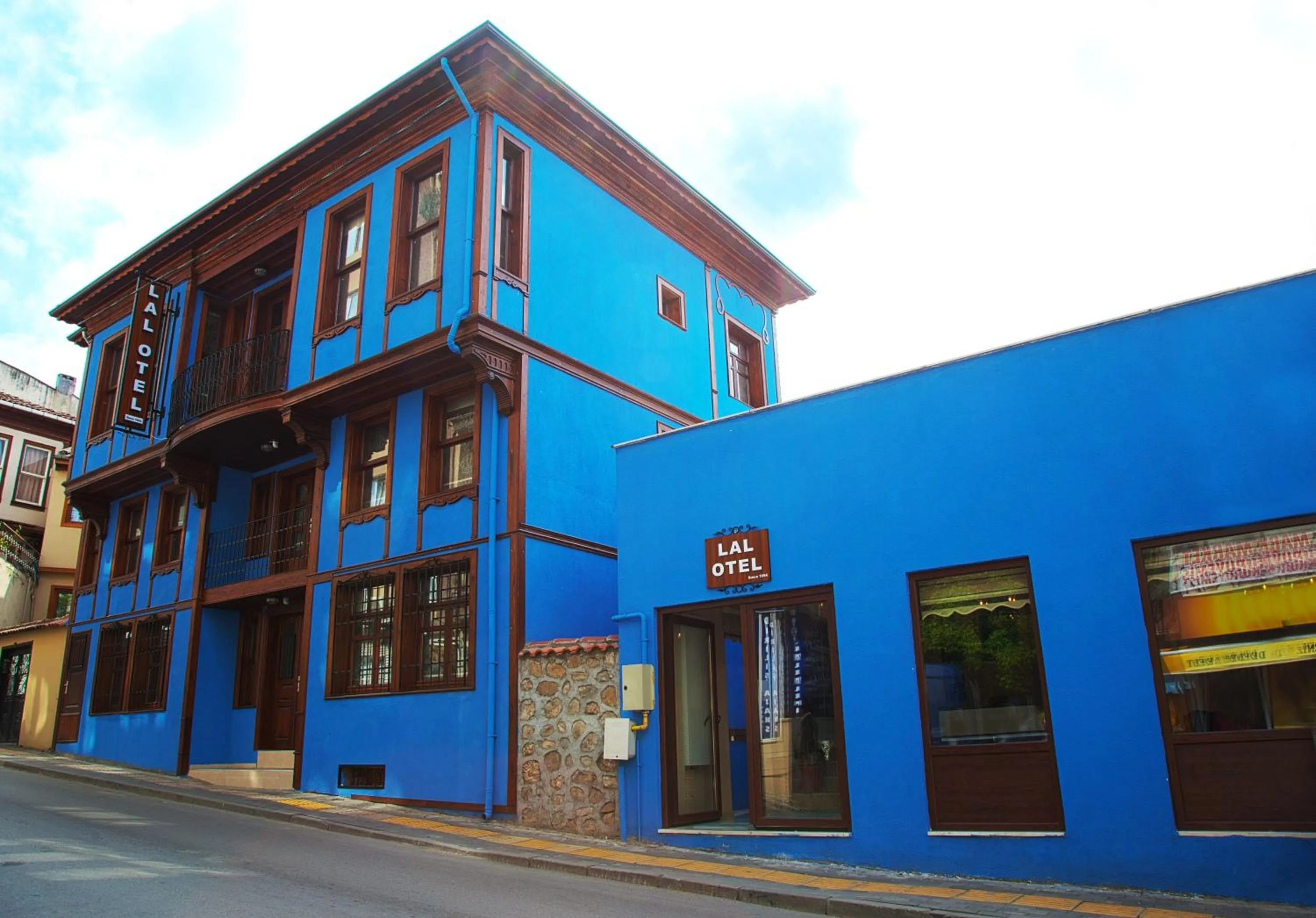 Property building in Lal Hotel Bursa