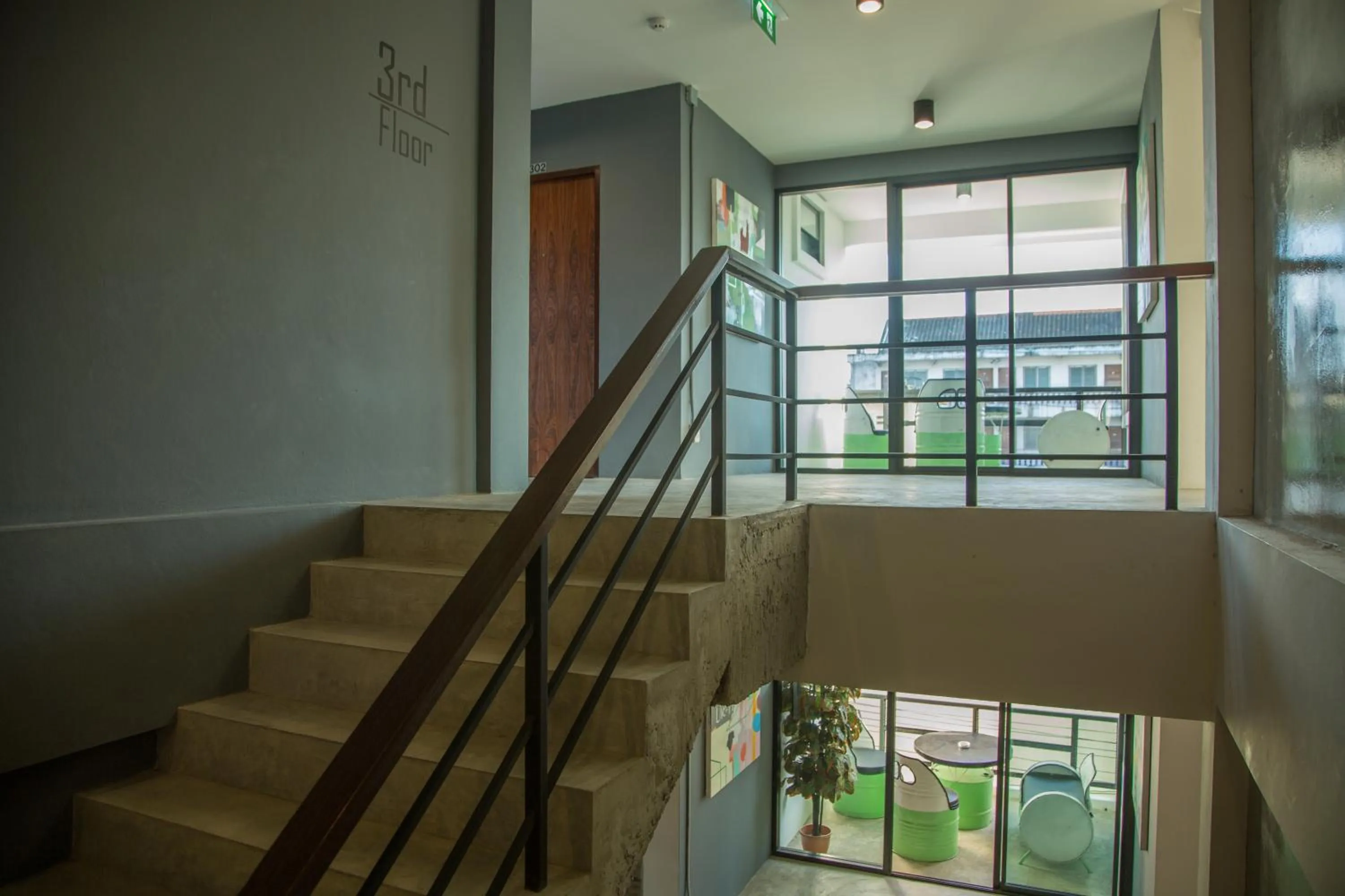 Decorative detail in Give Me 5 Hostel