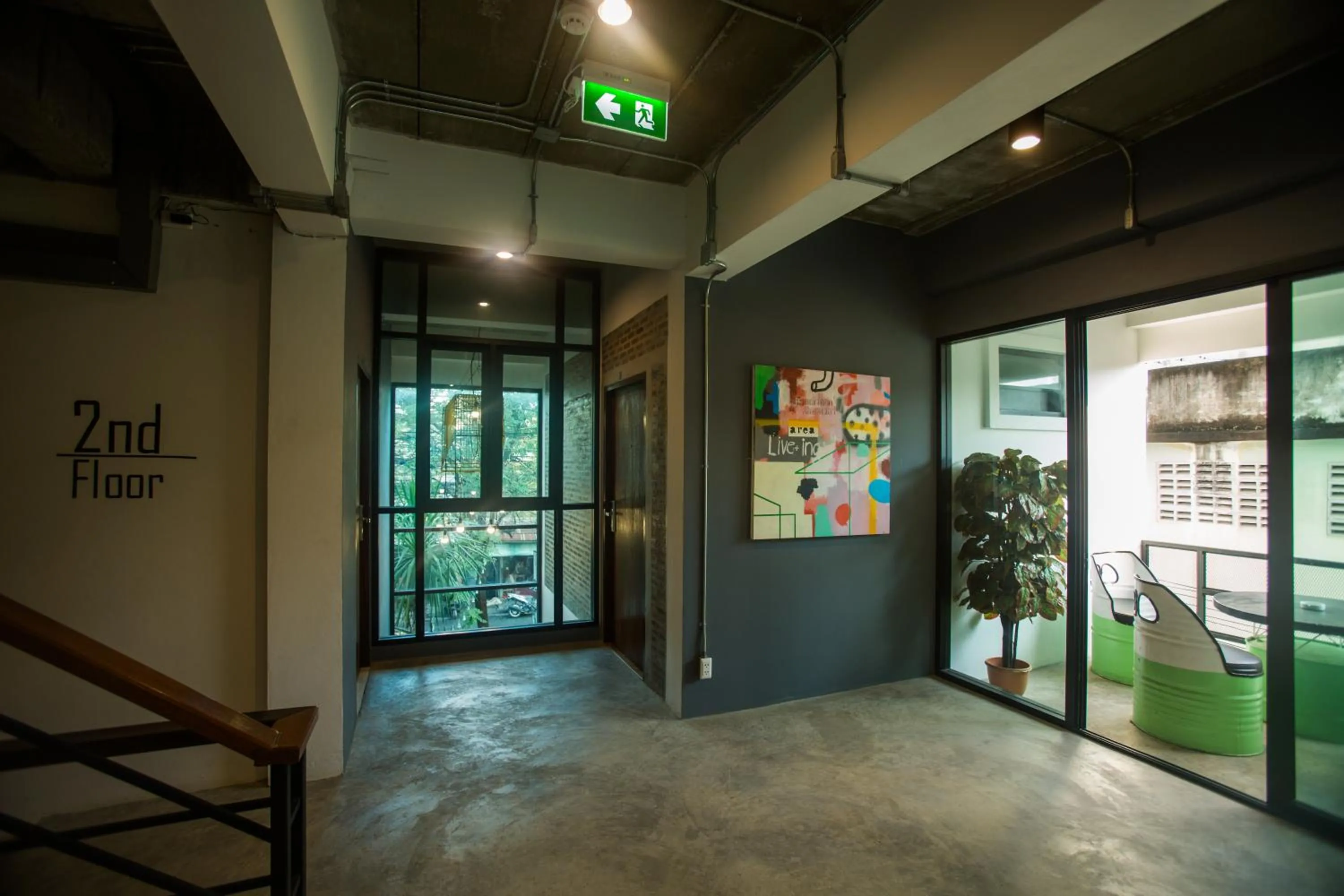 Decorative detail in Give Me 5 Hostel