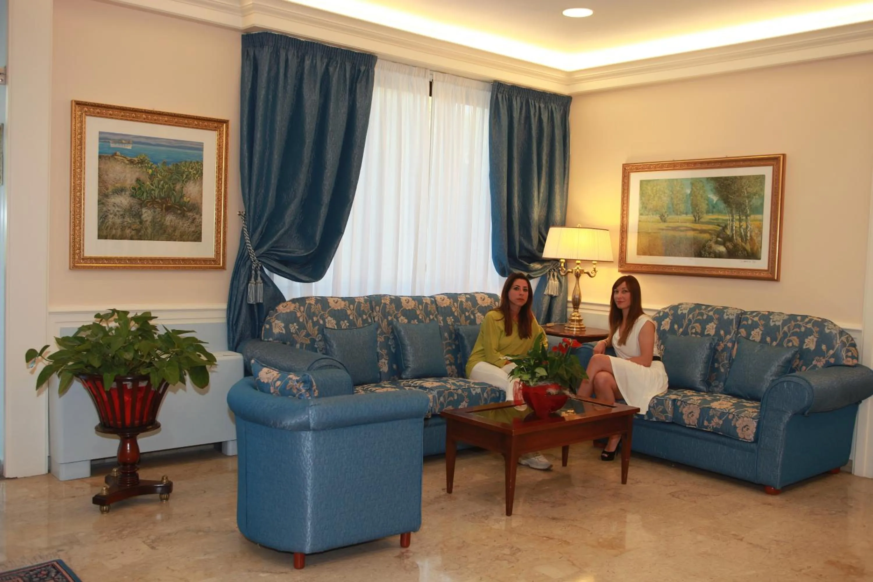 Lobby or reception in Hotel Lanterna