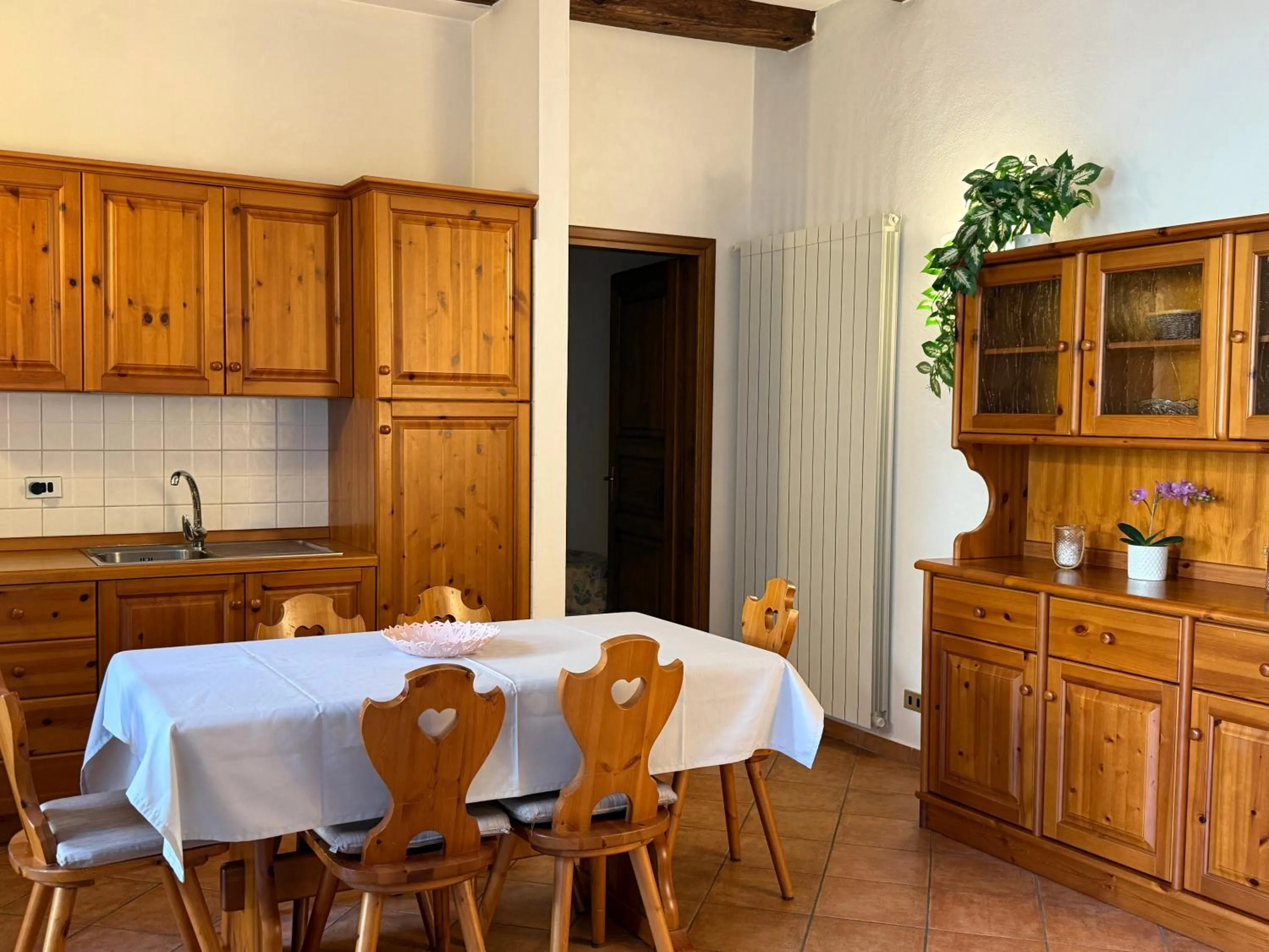 Kitchen or kitchenette in Casa Cannobio