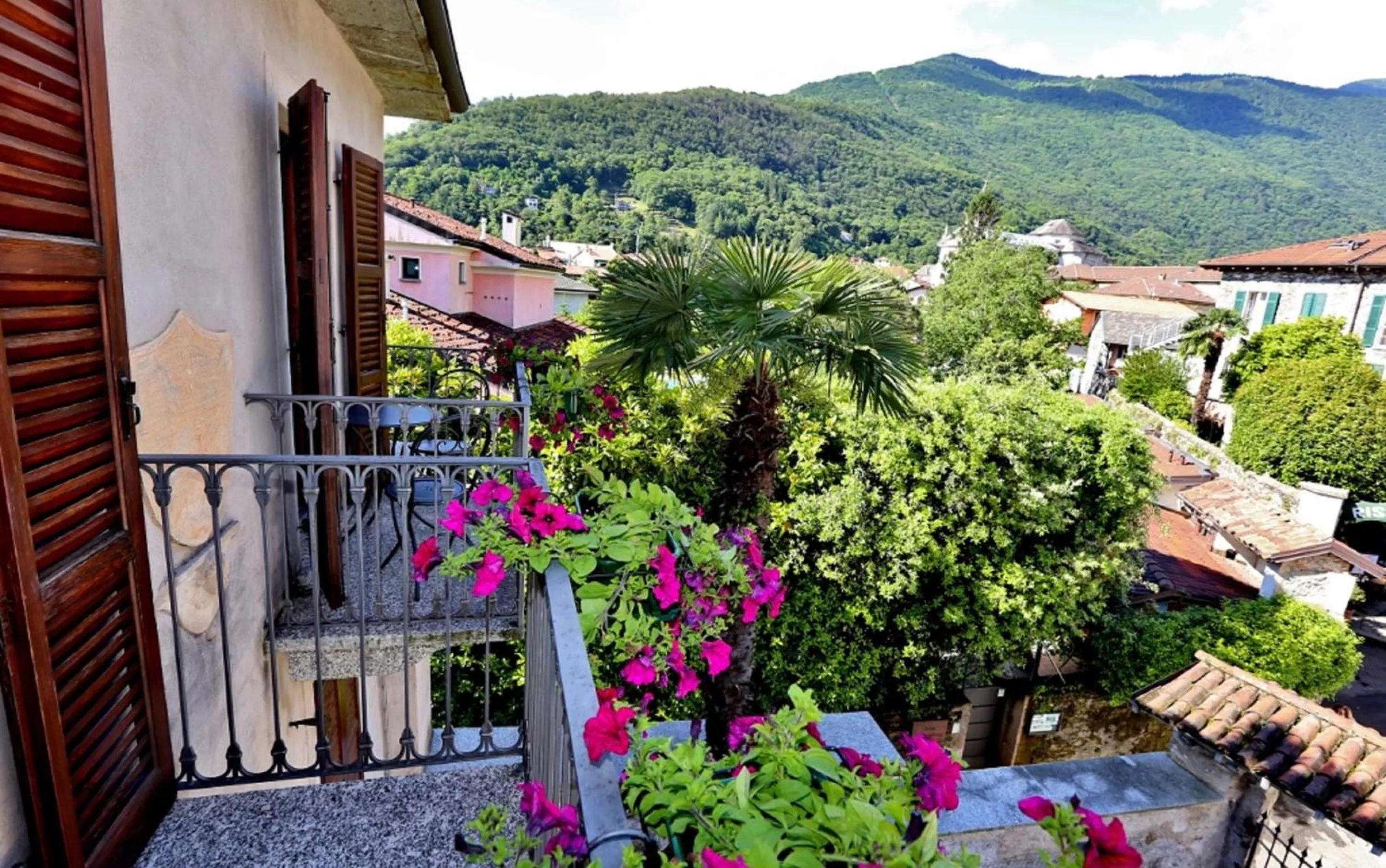 Natural landscape in Casa Cannobio