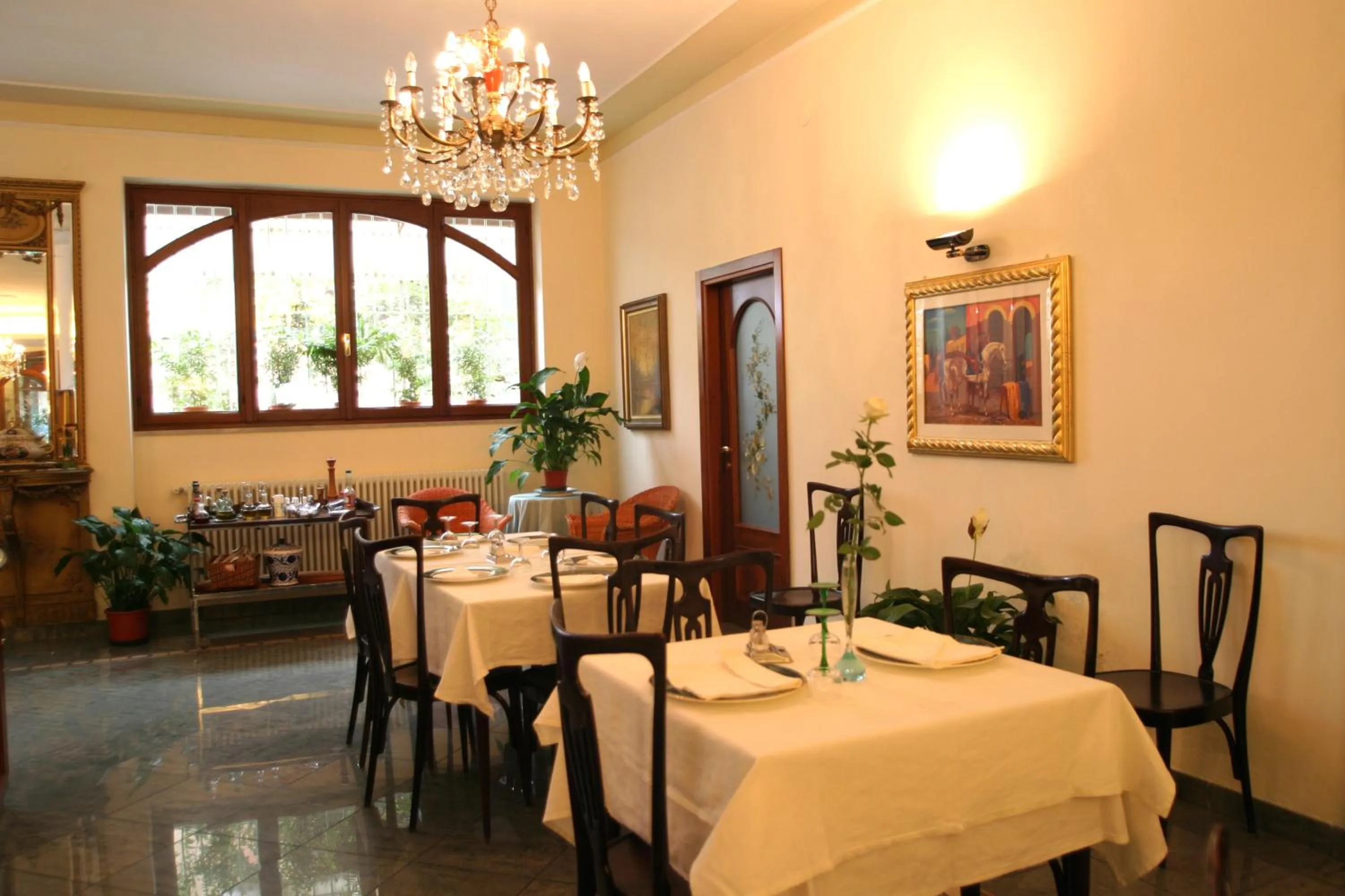 Lounge or bar in Hotel Pescetto