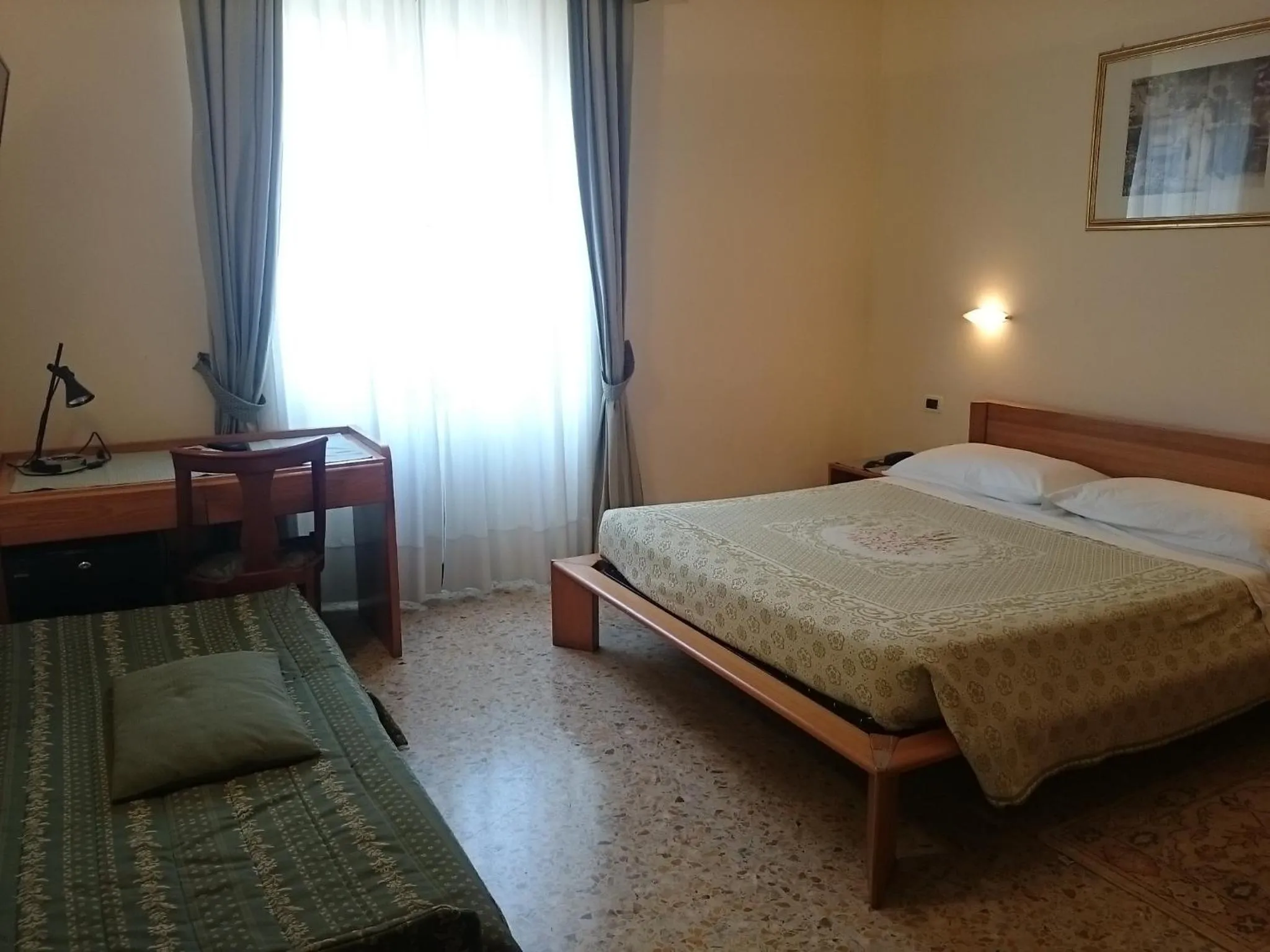 Bedroom, Bed in Hotel Pescetto
