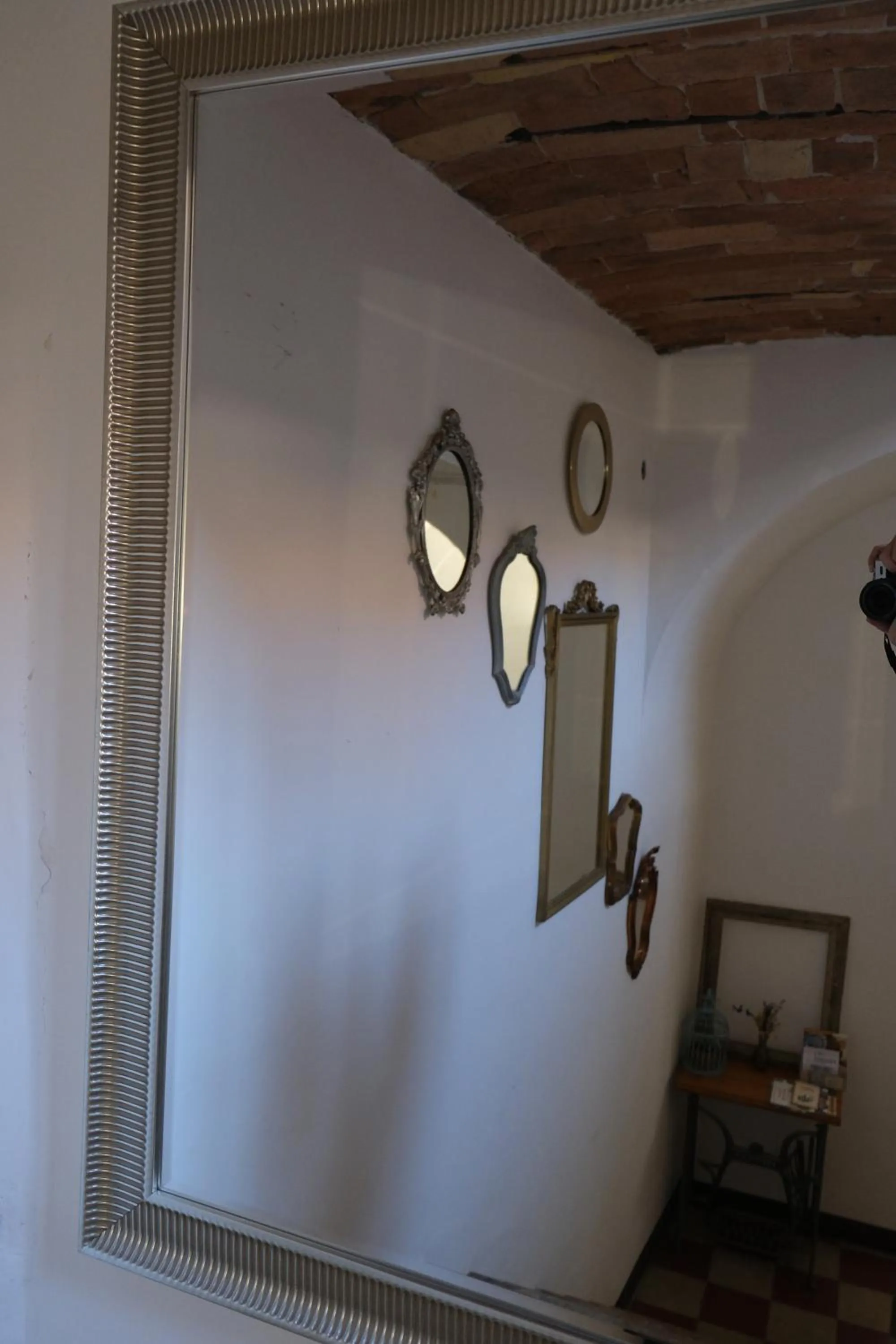 Decorative detail in Dimora Amina