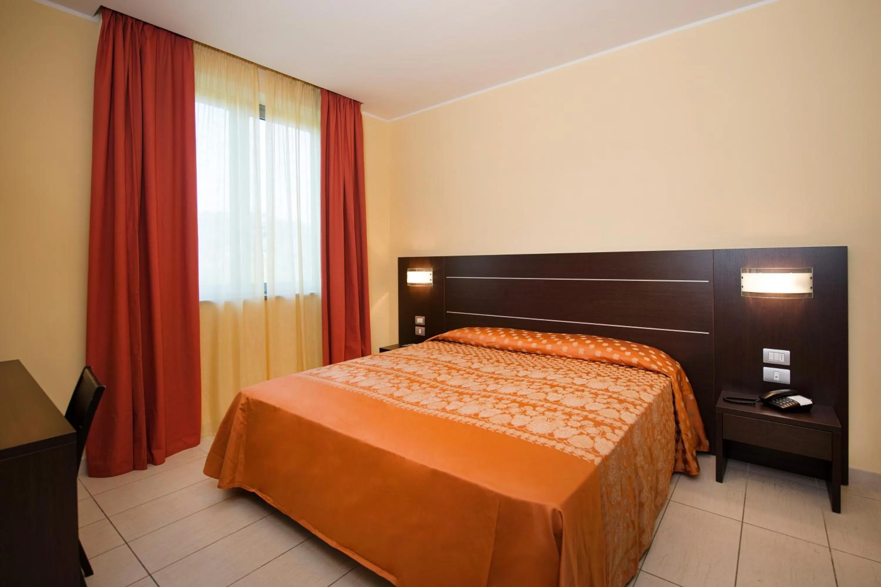 Bedroom, Bed in Hotel Letizià