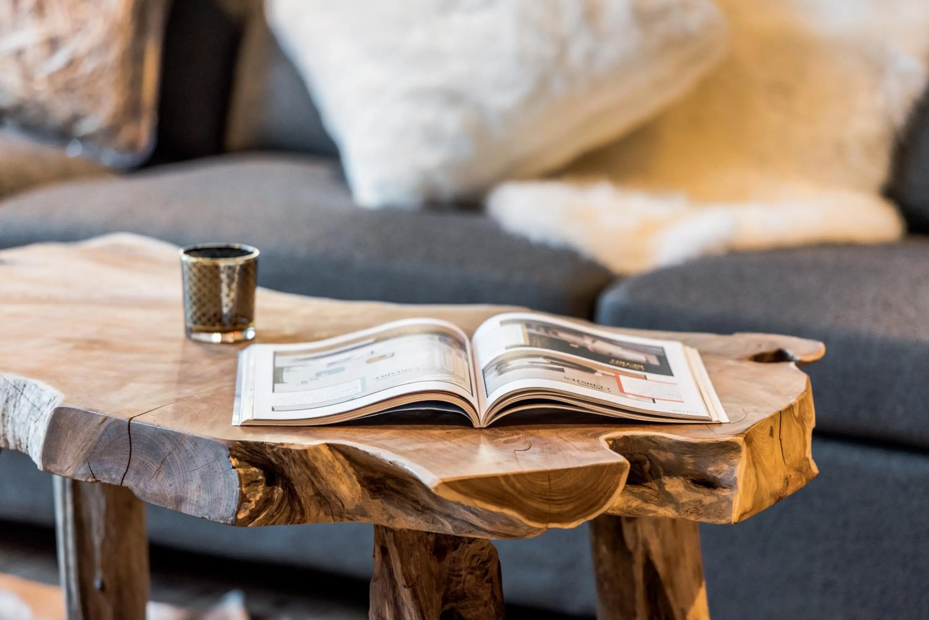 Communal lounge/ TV room in Chalet Skadi - Village Montana