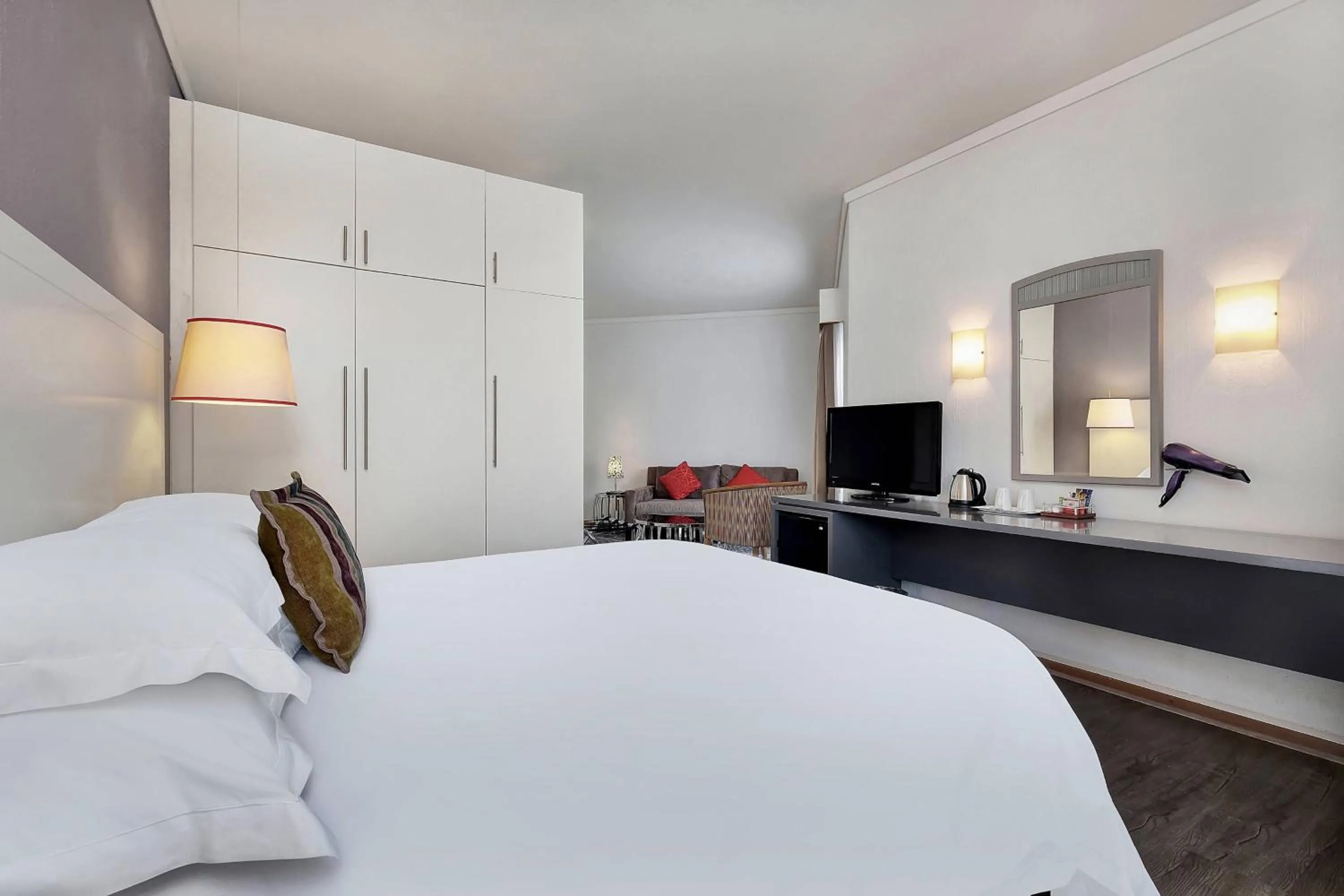 Photo of the whole room, Bed in Protea Hotel by Marriott Midrand