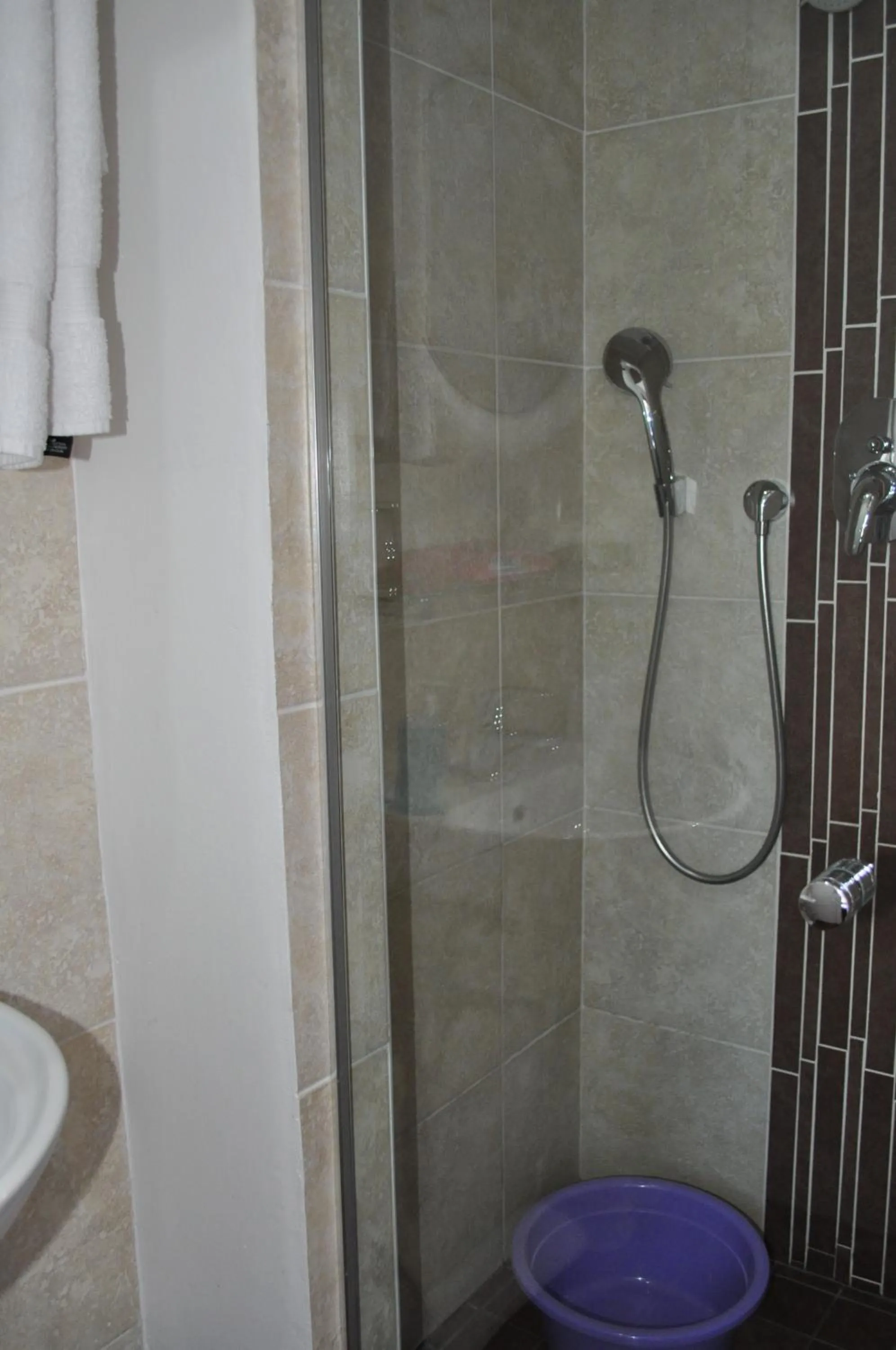 Bathroom in Cotswold House