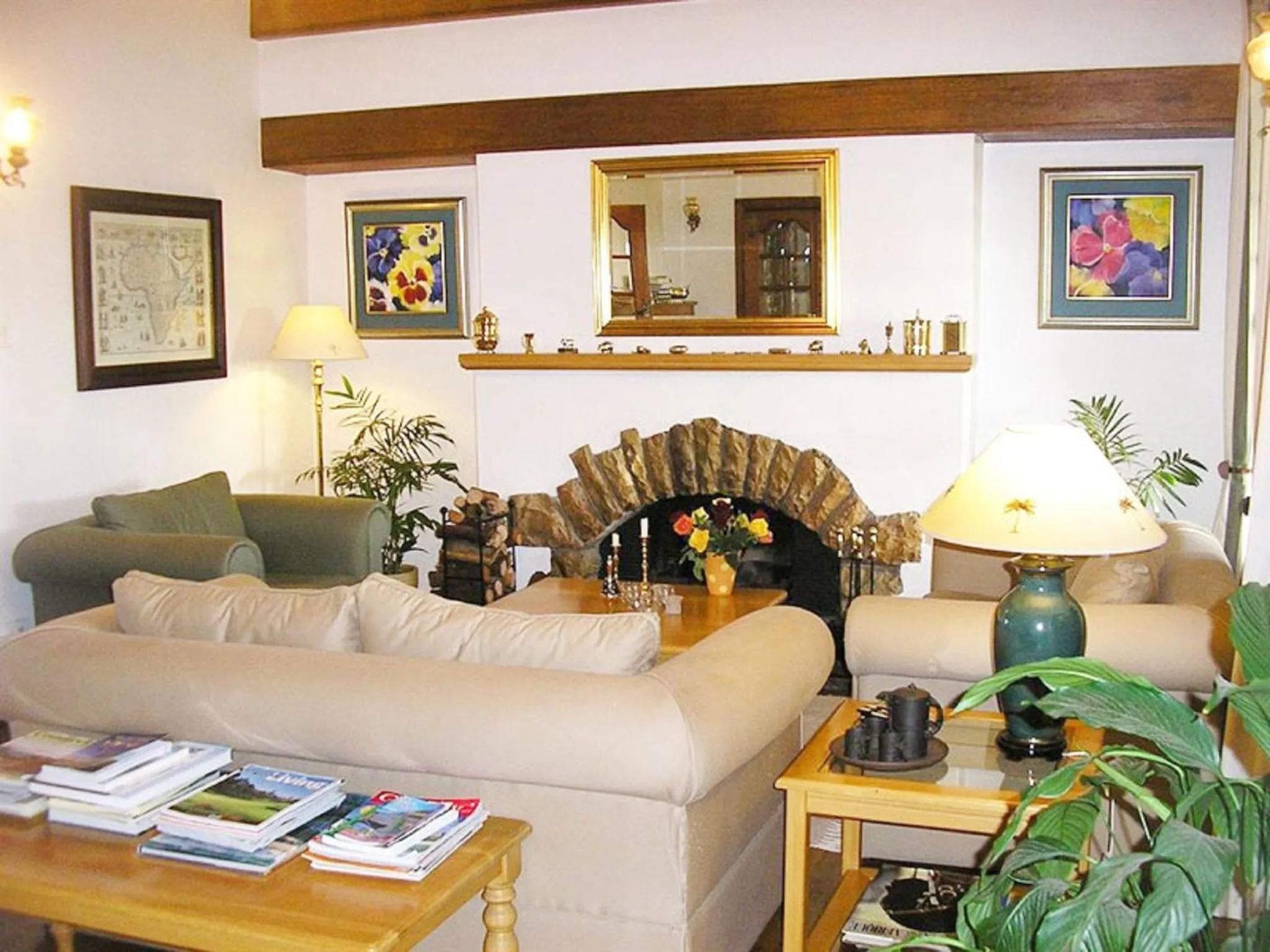 Lounge or bar in Cotswold House