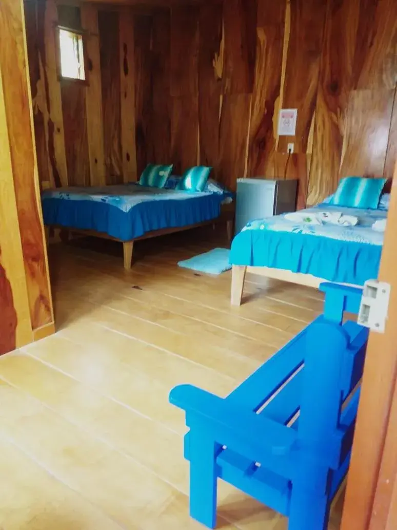 Standard Queen Room with Two Queen Beds in Pensión y Cabinas Colibrí B&B Costa Rica Standard Queen Room with Two Queen Beds in Pensión y Cabinas Colibrí B&B Costa Rica