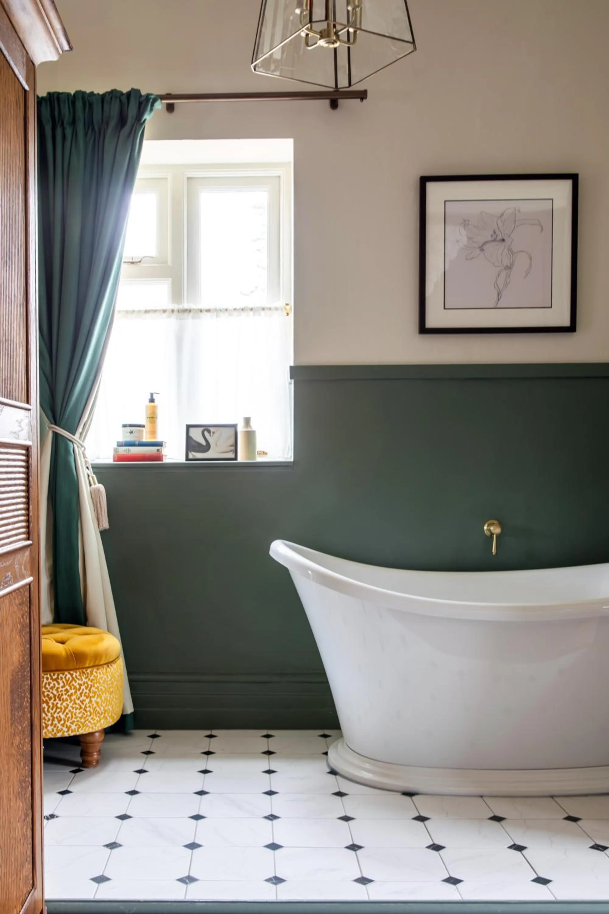 Bath in Worplesdon Place Hotel