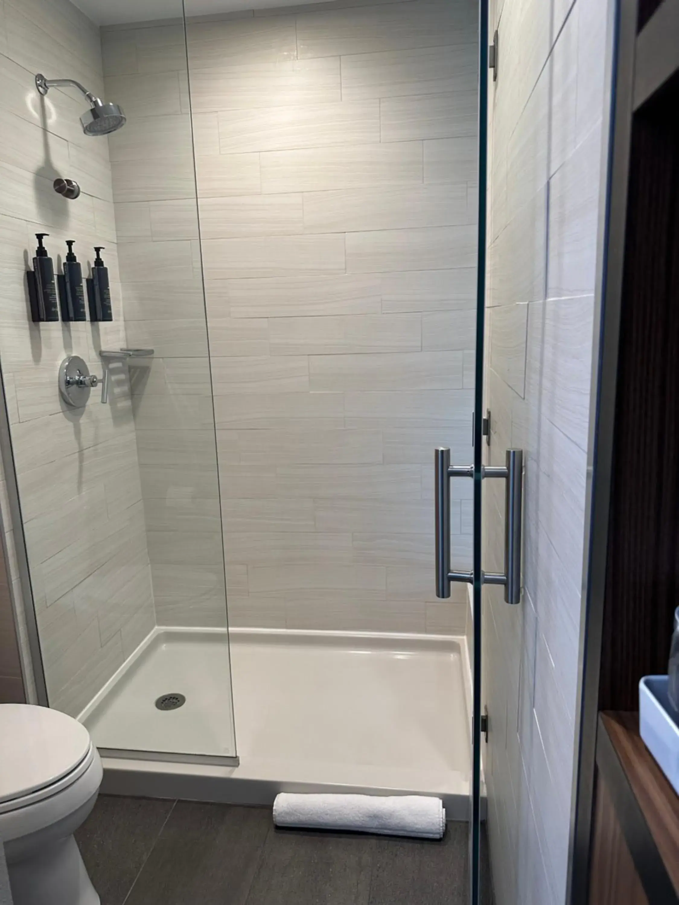 Breezy King, Guest room, 1 King, High floor in Aloft Austin Northwest Breezy King, Guest room, 1 King, High floor in Aloft Austin Northwest