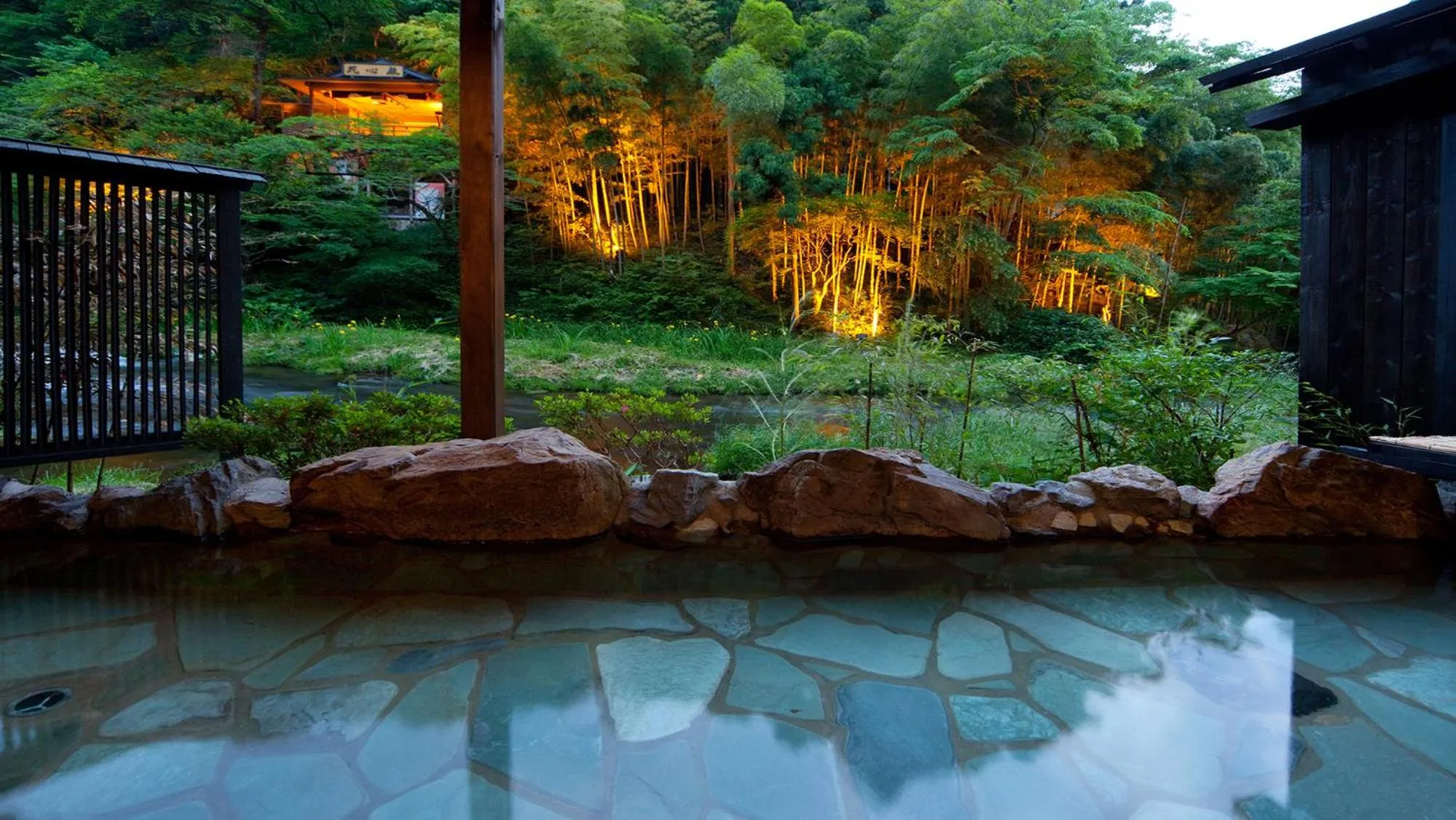 Aizu Higashiyama Onsen Shosuke no Yado Takinoyu since1880